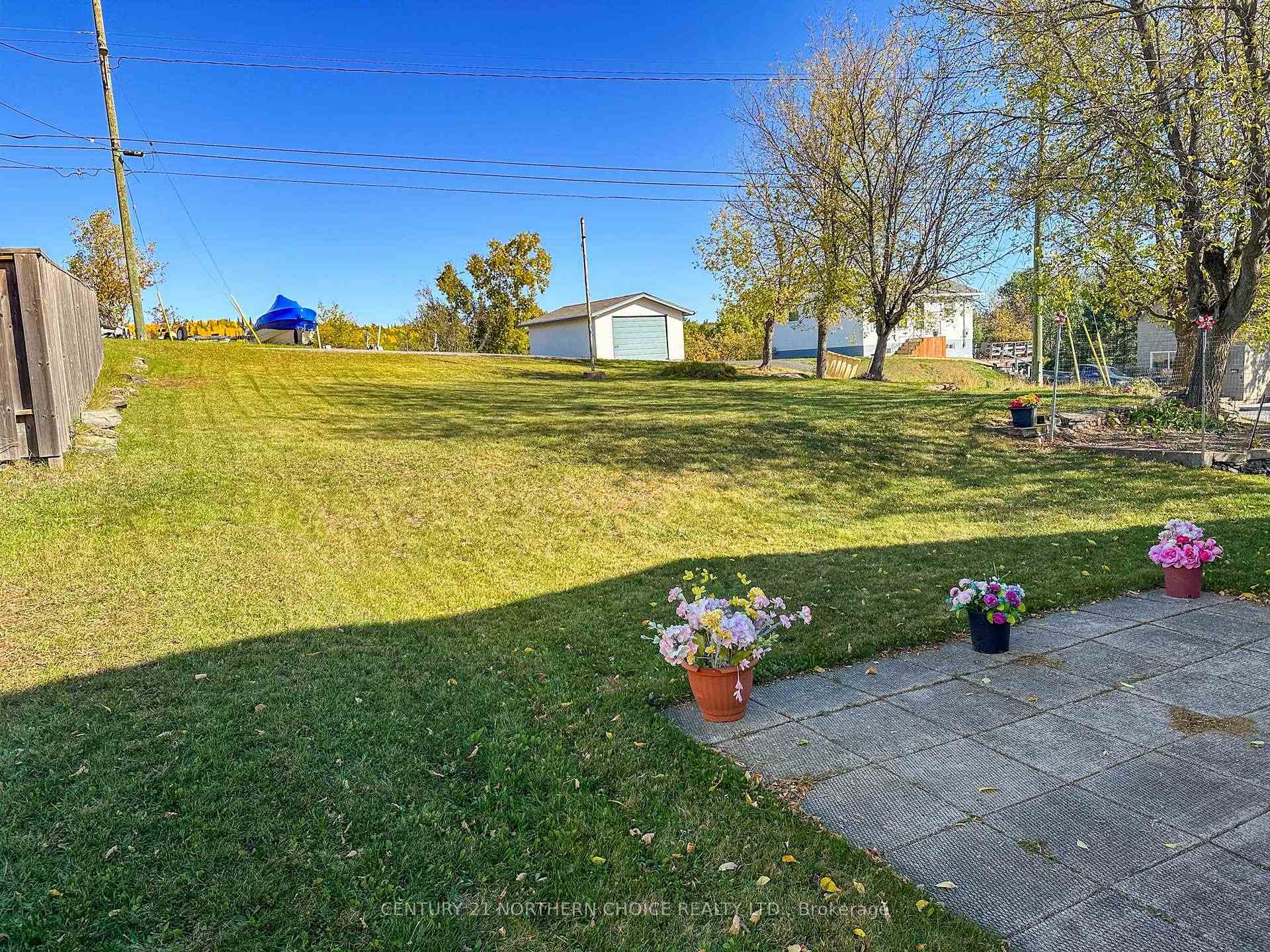 Photo 8 of 1038 Park Street, Kenora, Central — HOMEH
