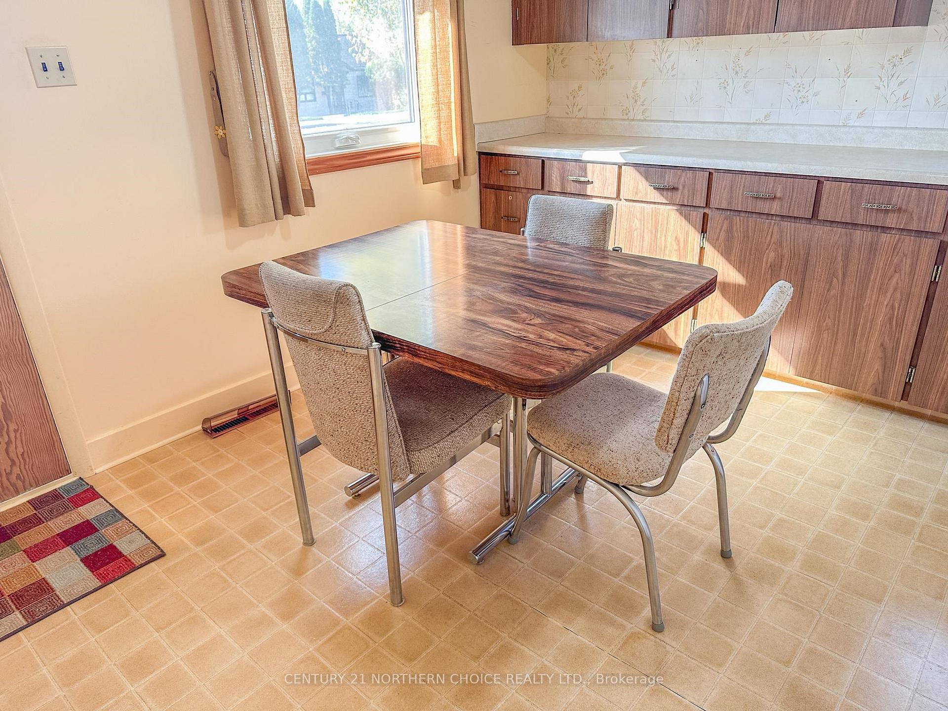 Photo 12 of 1038 Park Street, Kenora, Central — HOMEH