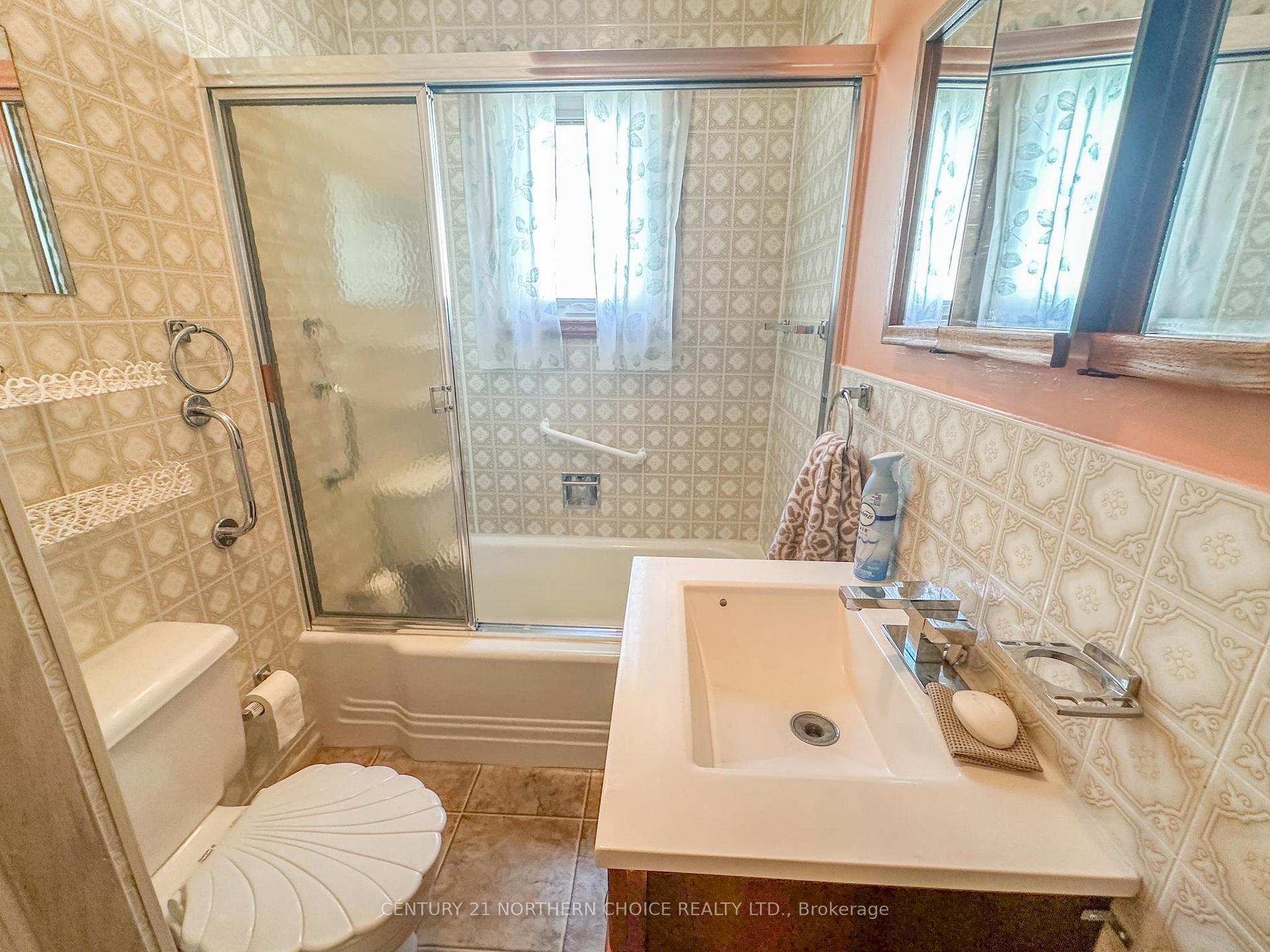 Photo 19 of 1038 Park Street, Kenora, Central — HOMEH