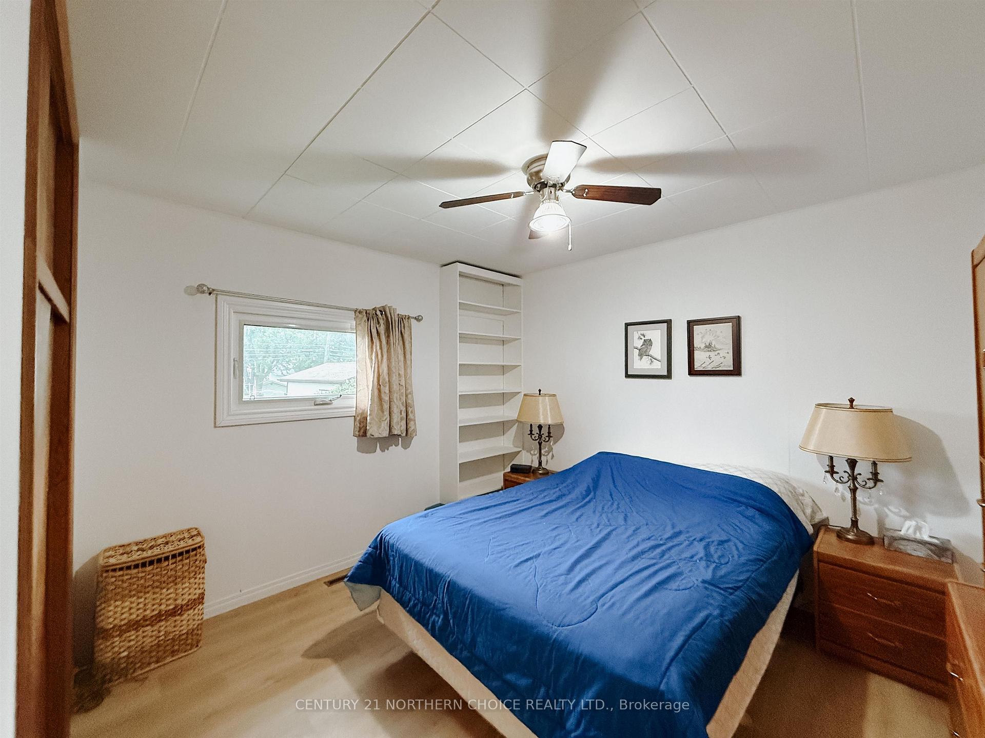 Photo 14 of 522 & 528 Second Street South, Kenora, Central — HOMEH