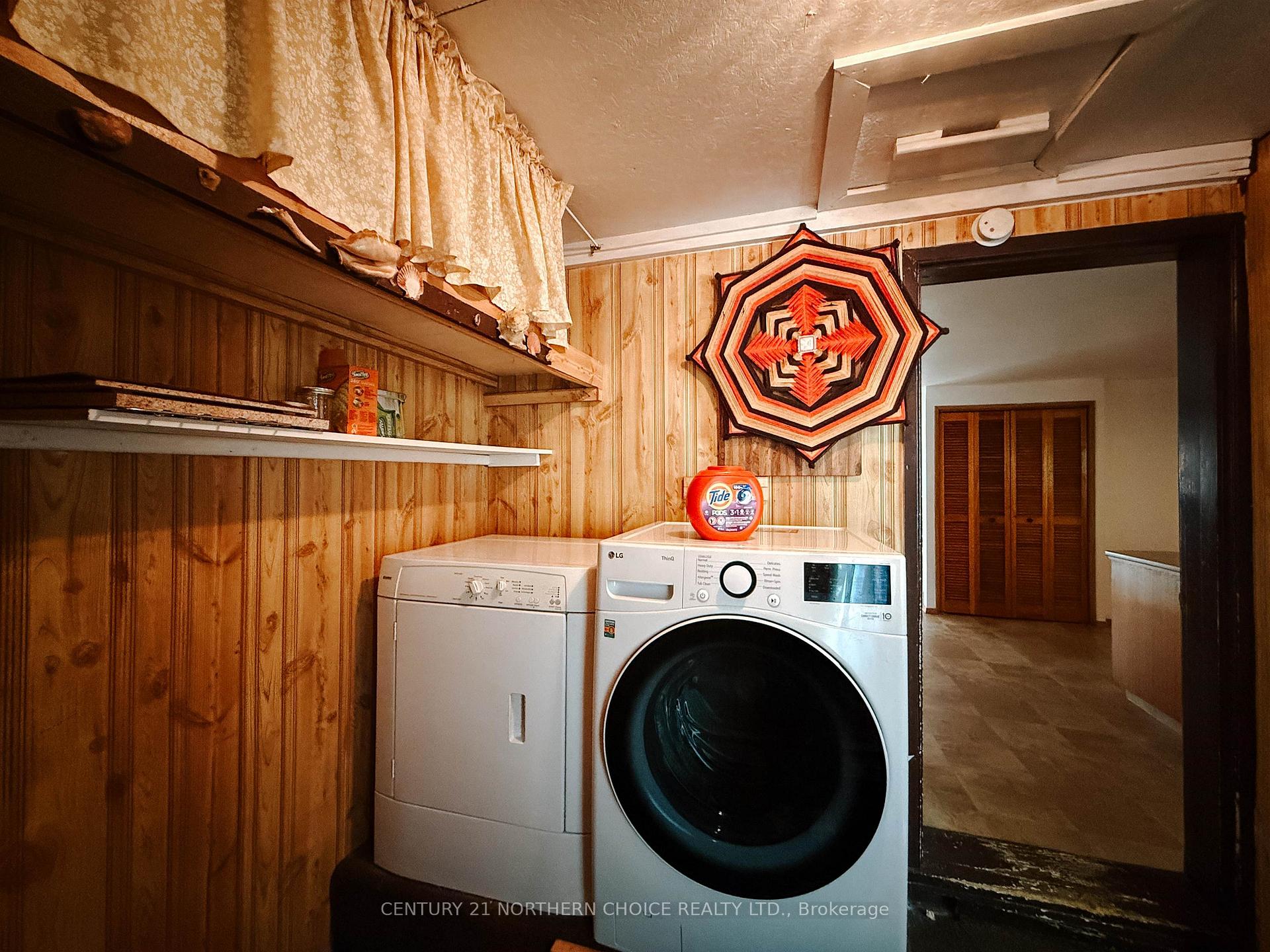 Photo 43 of 522 & 528 Second Street South, Kenora, Central — HOMEH