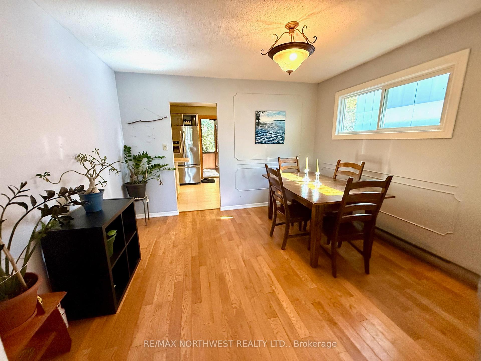 Photo 9 of 513 Fourth Avenue, Kenora, Lakeside — HOMEH