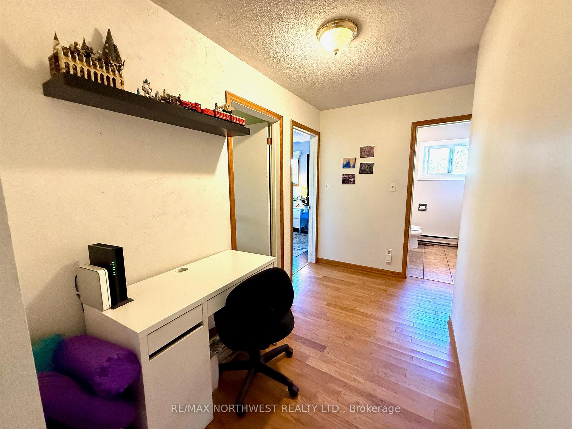 Photo 10 of 513 Fourth Avenue, Kenora, Lakeside — HOMEH