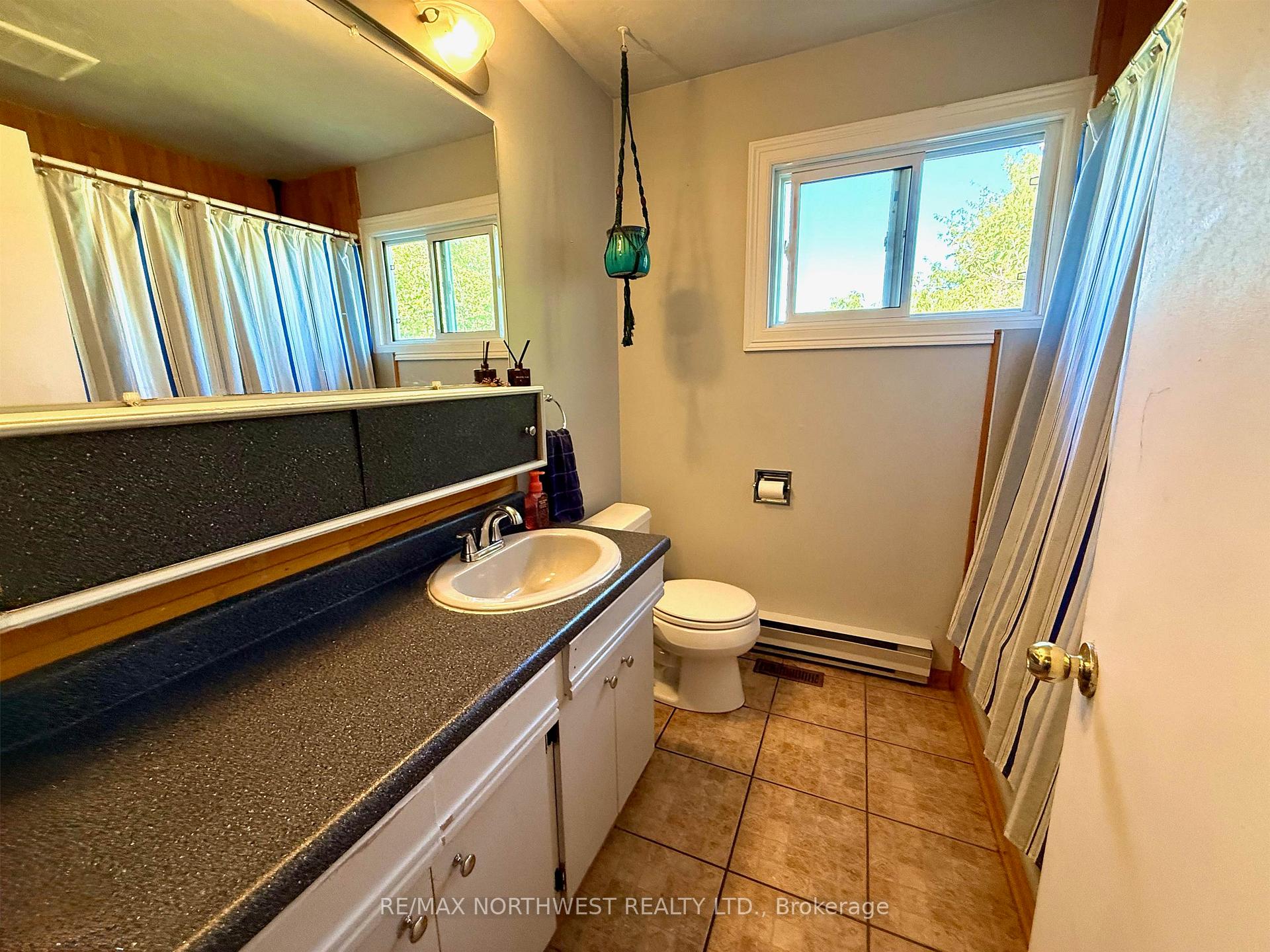 Photo 17 of 513 Fourth Avenue, Kenora, Lakeside — HOMEH