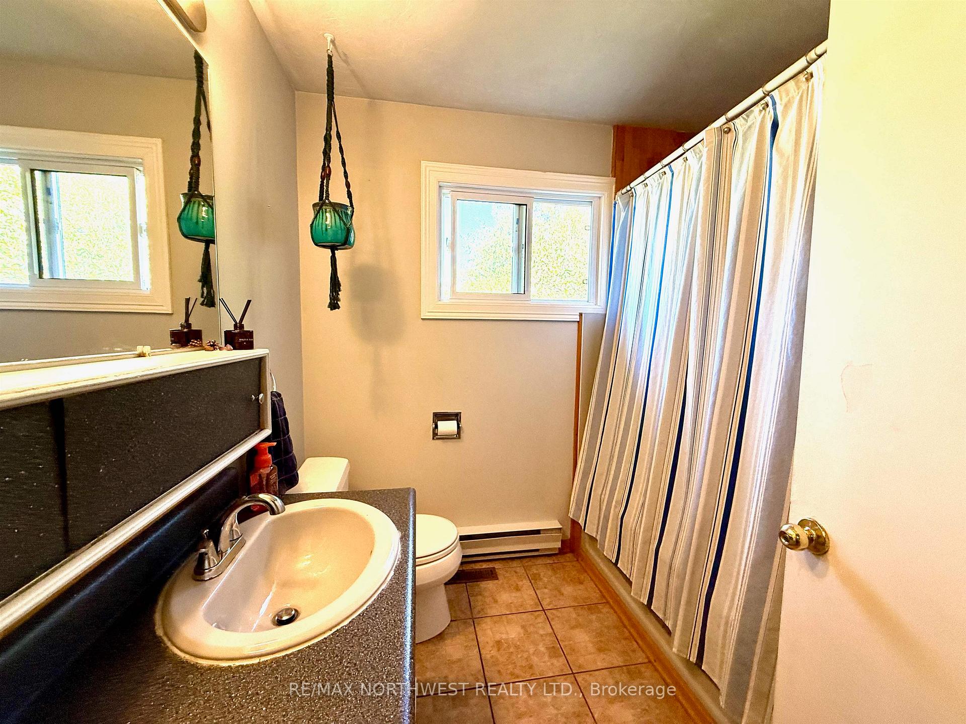 Photo 18 of 513 Fourth Avenue, Kenora, Lakeside — HOMEH