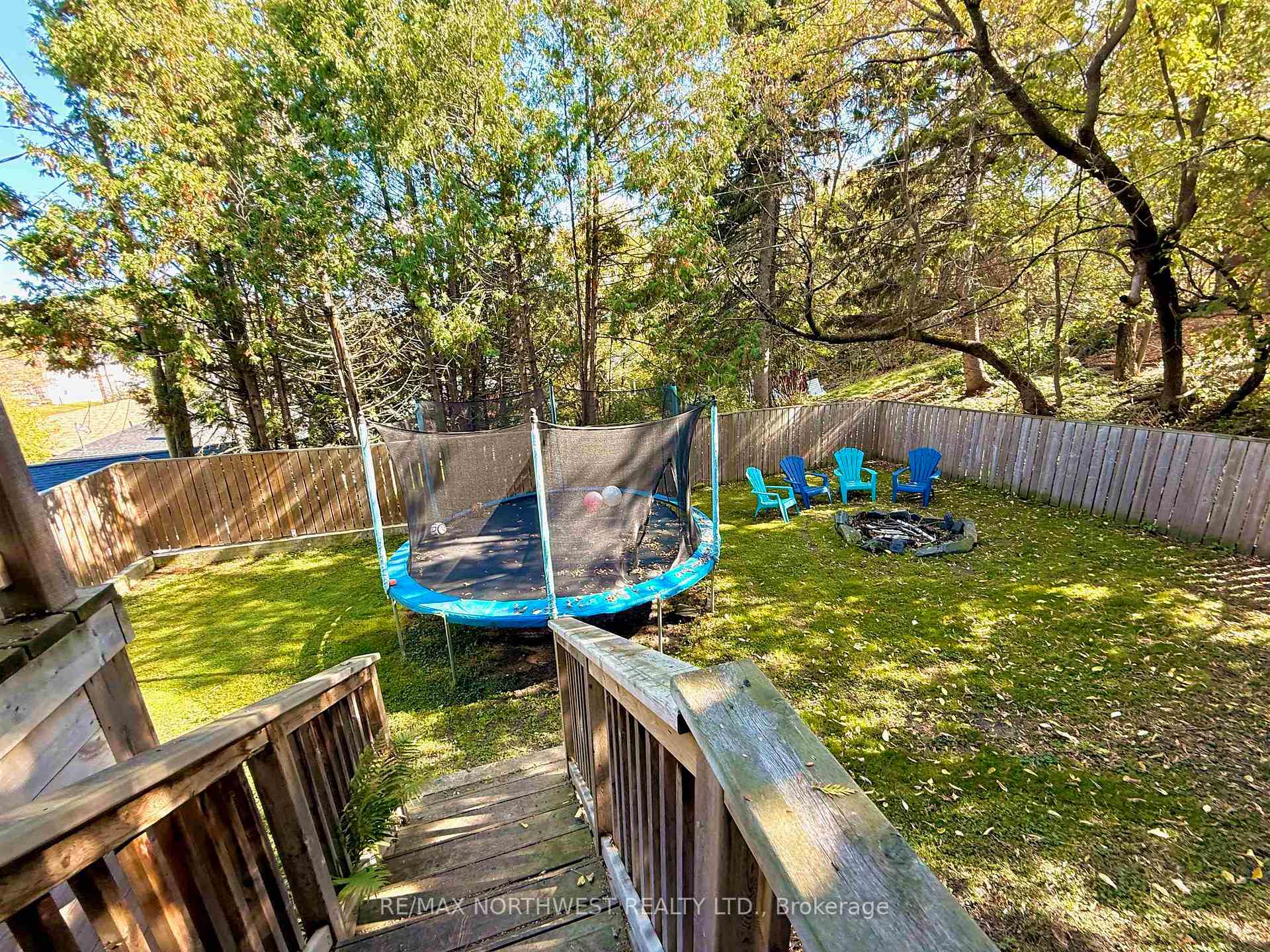 Photo 25 of 513 Fourth Avenue, Kenora, Lakeside — HOMEH