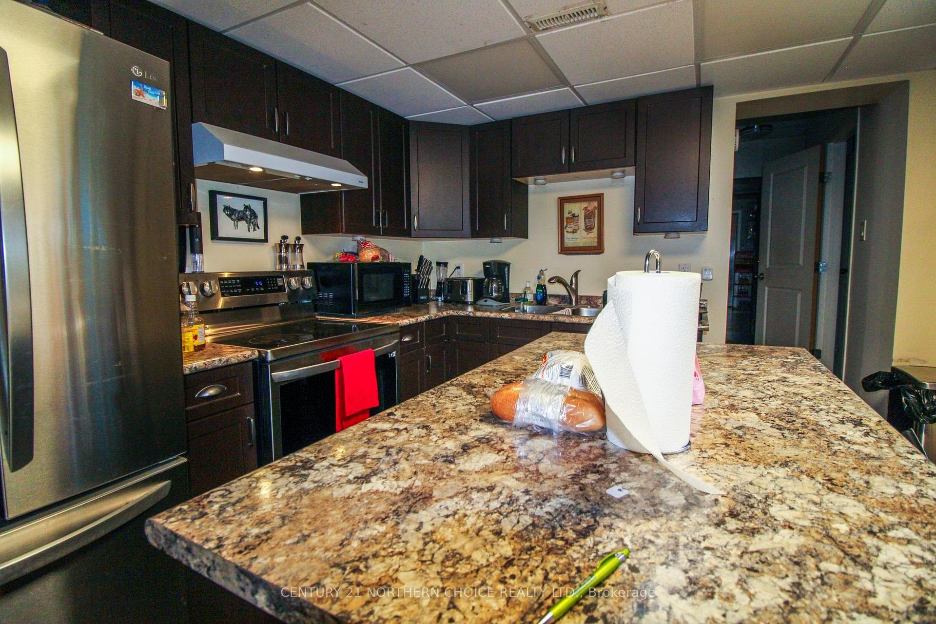 Photo 11 of 324 Second Street N, Kenora, North End — HOMEH