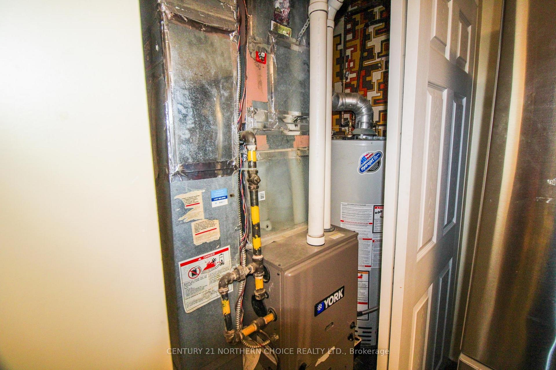 Photo 24 of 324 Second Street N, Kenora, North End — HOMEH