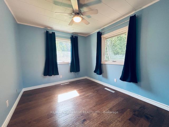 Photo 14 of 914 Eleventh Ave N, Kenora, Evergreen — HOMEH