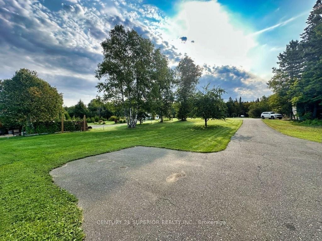 Photo 37 of 712 Memory Road, Neebing, Crooks — HOMEH