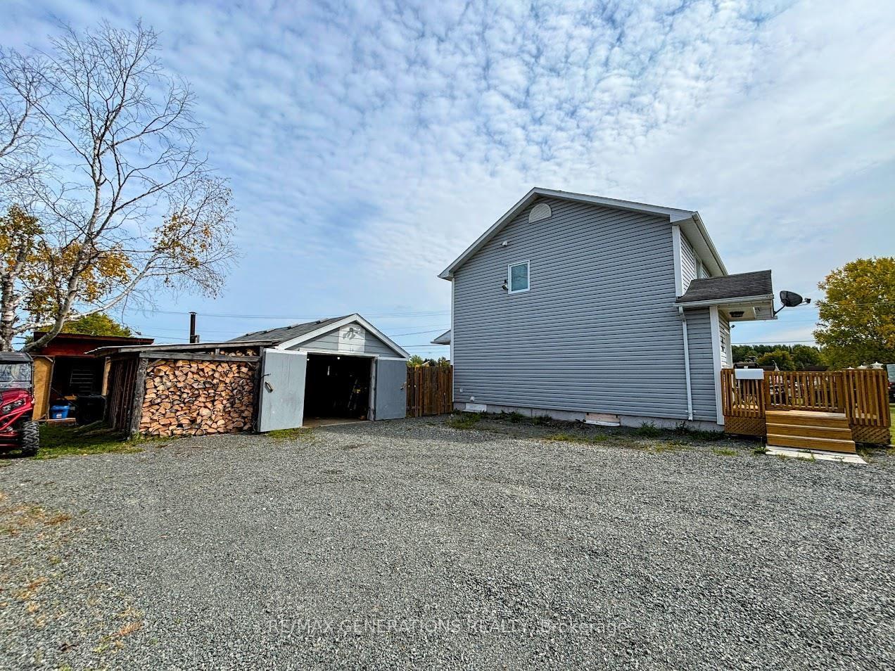 Photo 38 of 31 Shingwauk Drive, Manitouwadge — HOMEH