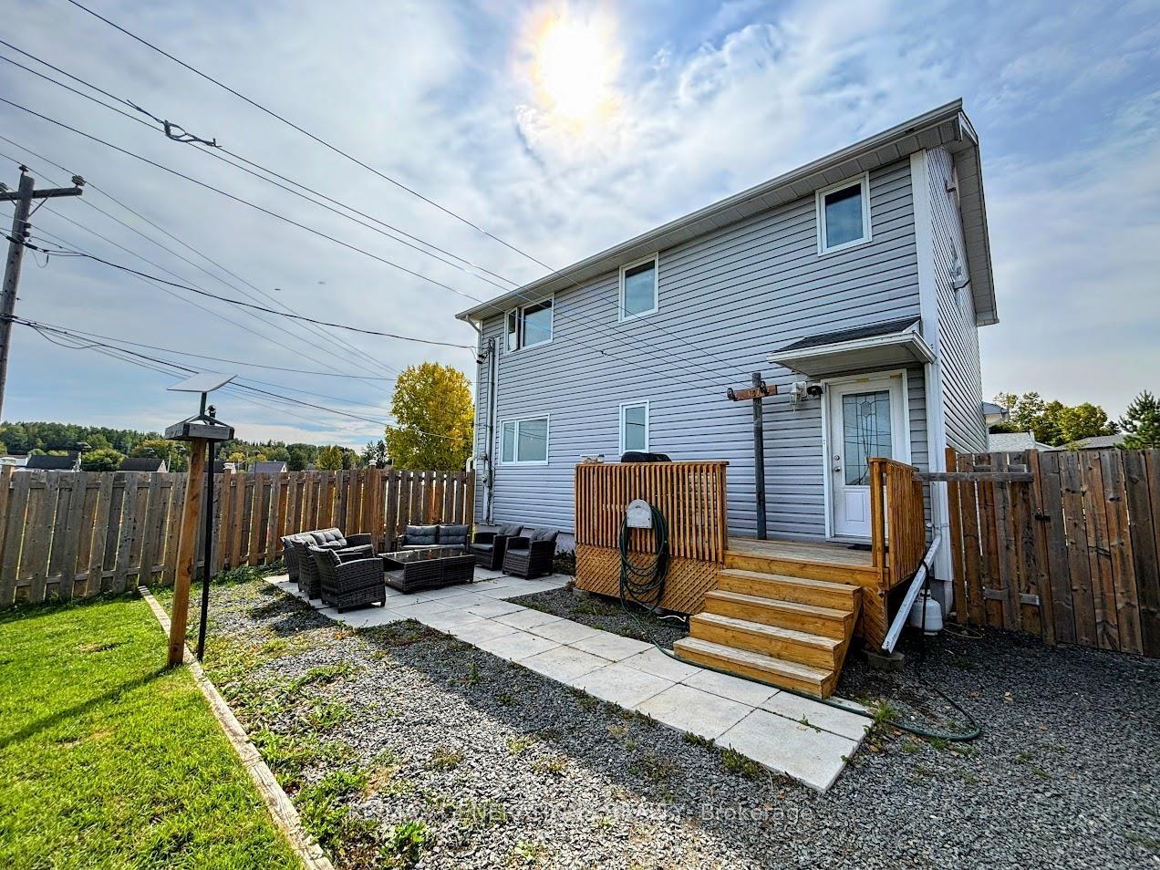 Photo 45 of 31 Shingwauk Drive, Manitouwadge — HOMEH