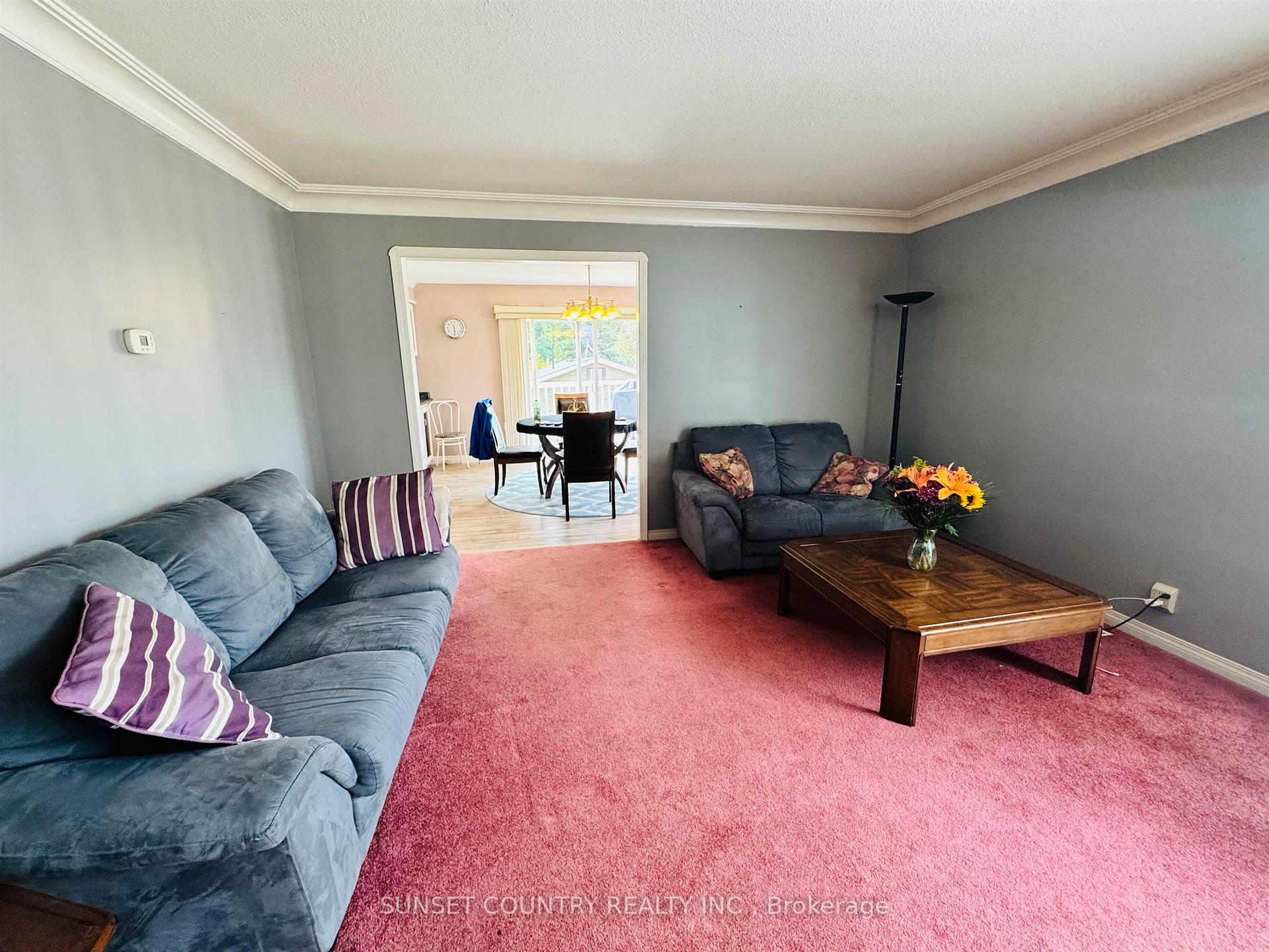 Photo 14 of 49 Oak Street, Machin — HOMEH