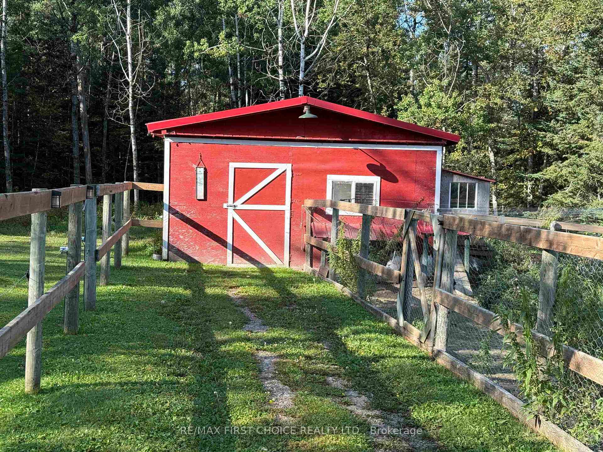 Photo 6 of 190 Shinkman Road, Kenora Remote Area, Vermilion Bay — HOMEH