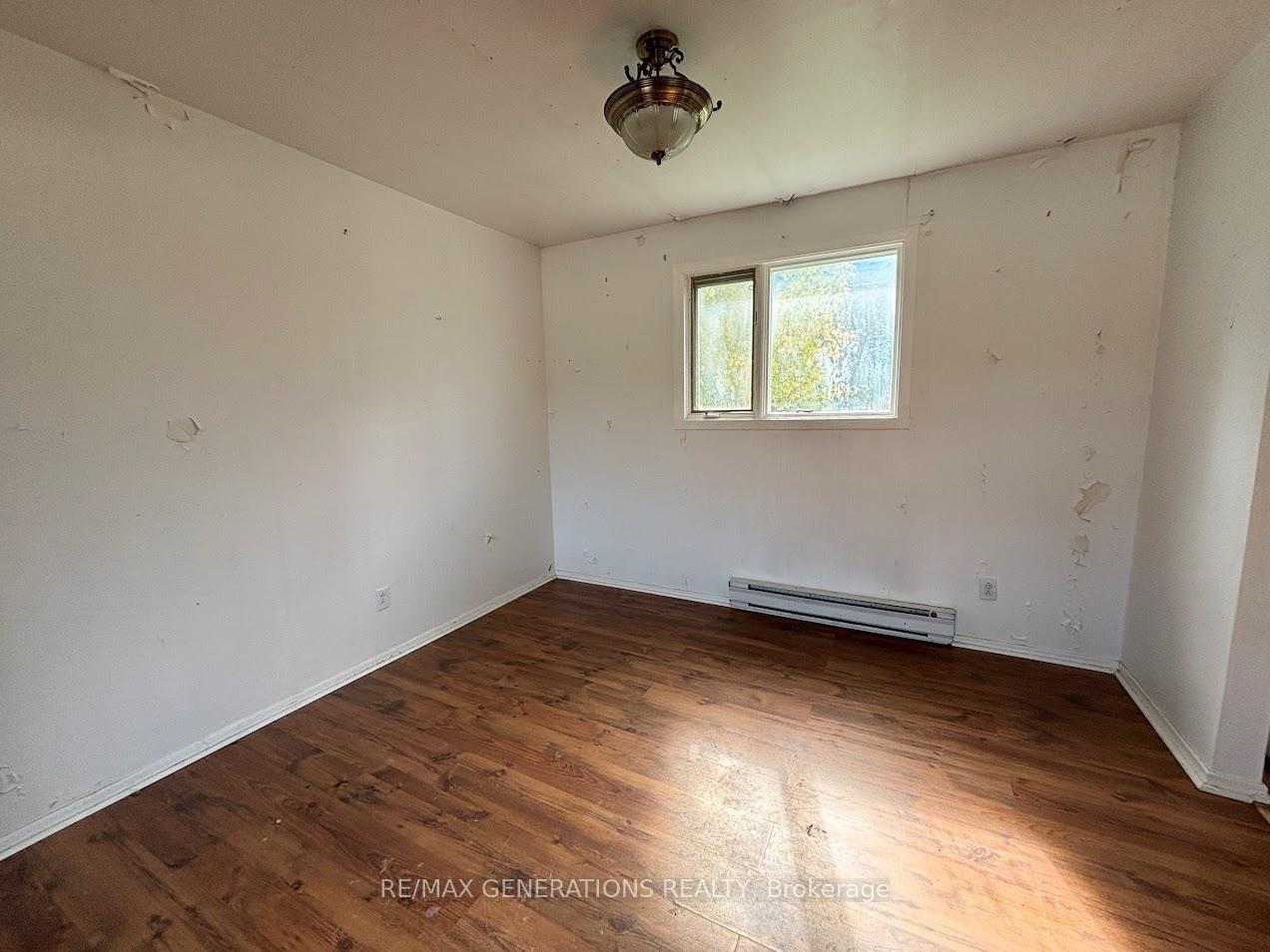 Photo 6 of 10 Ohsweken Road, Manitouwadge — HOMEH
