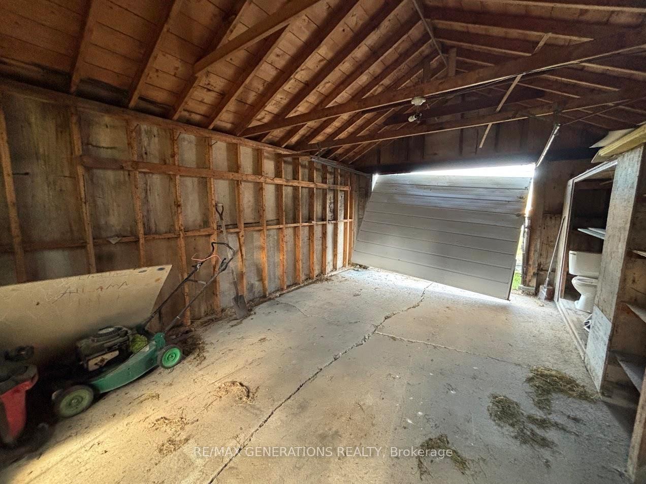 Photo 33 of 10 Ohsweken Road, Manitouwadge — HOMEH