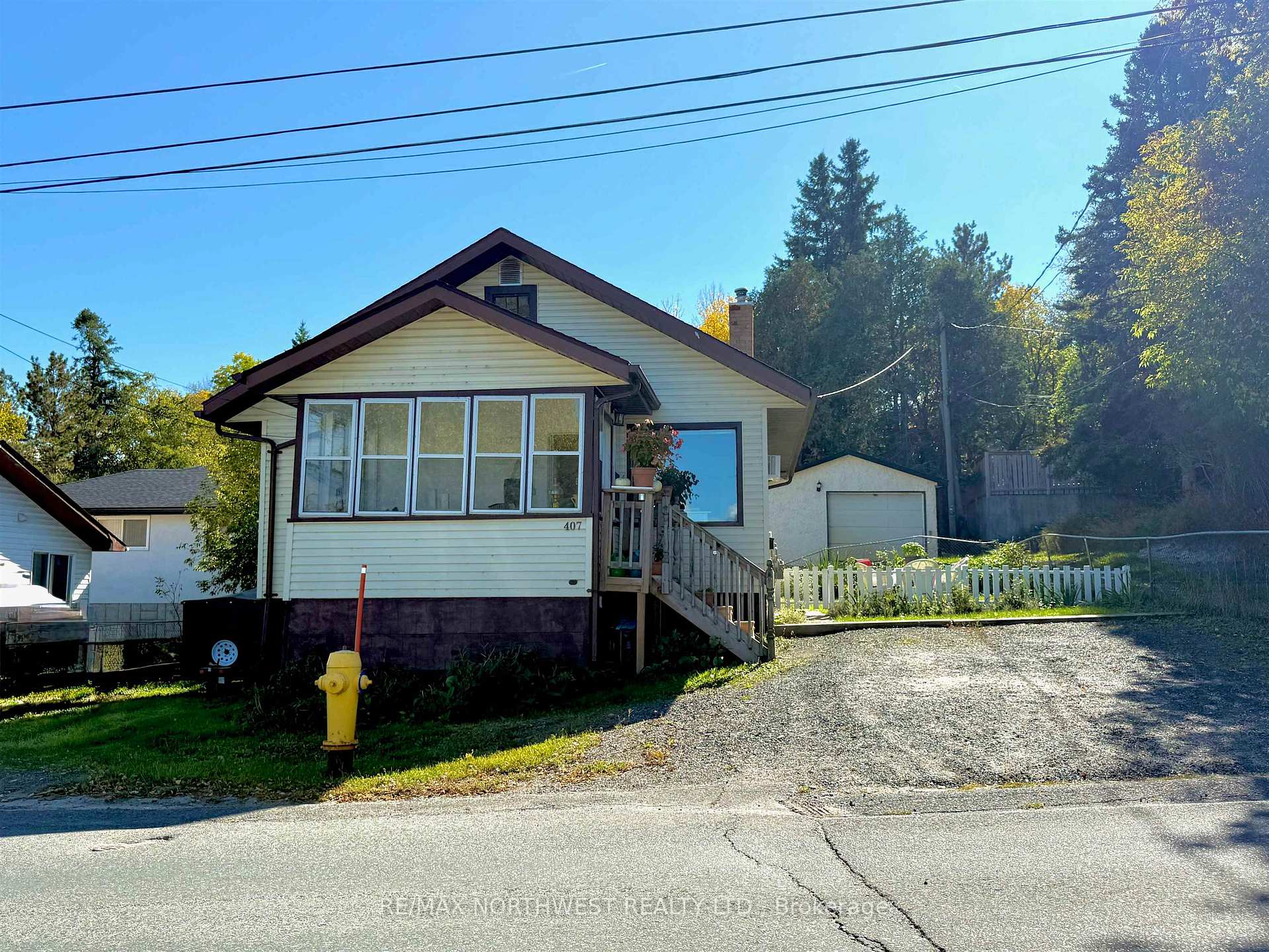 Photo 1 of 407 Fifth Street S, Kenora, Lakeside — HOMEH