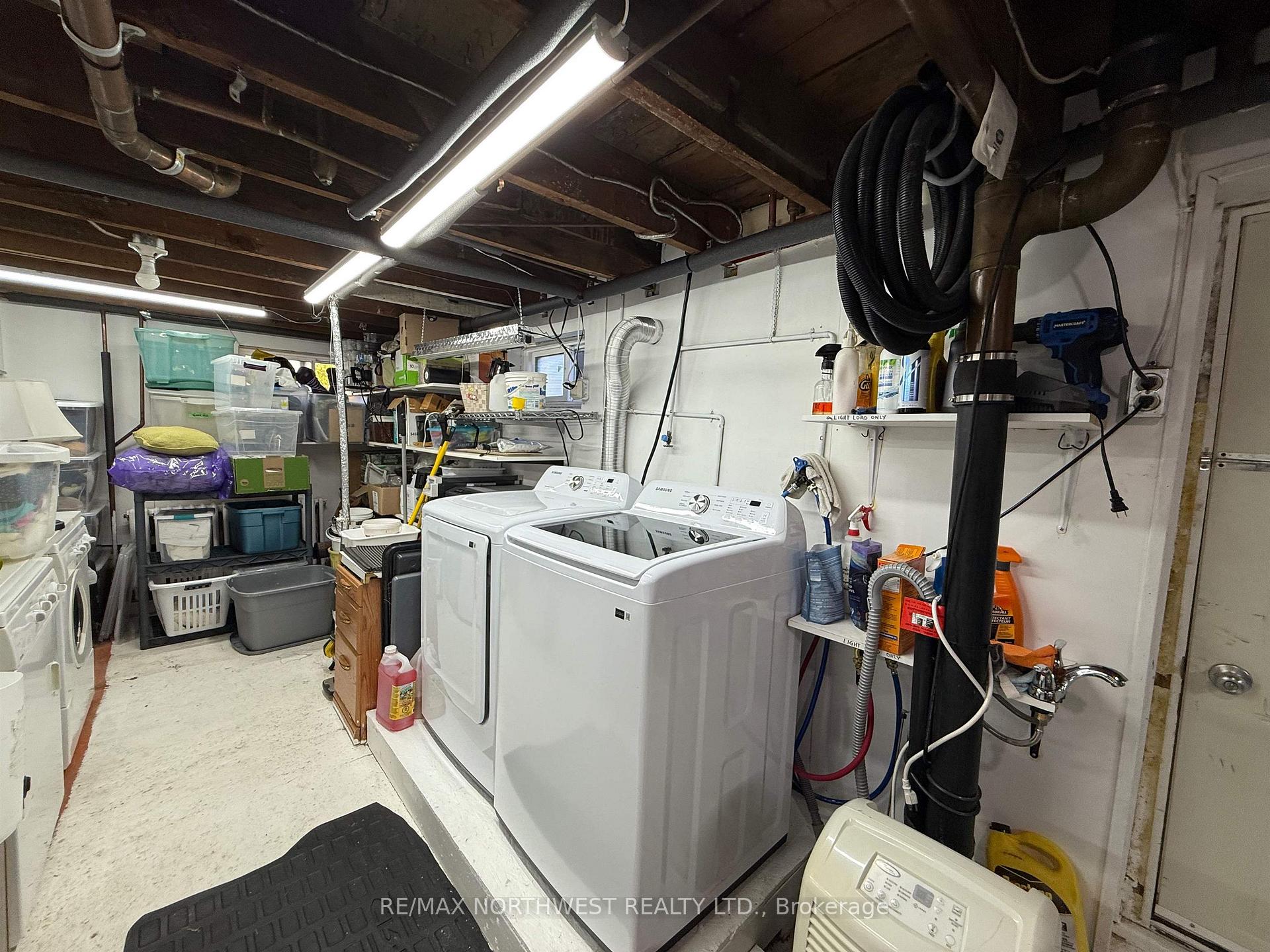 Photo 15 of 407 Fifth Street S, Kenora, Lakeside — HOMEH