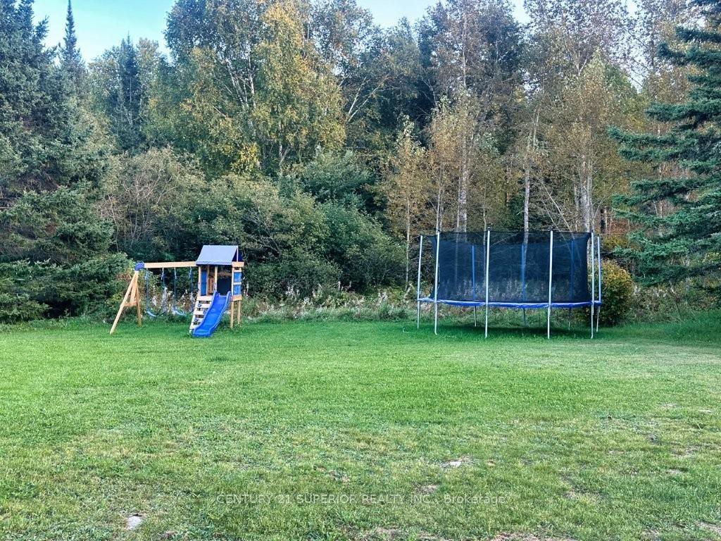 Photo 8 of 522 Hill Road N, Thunder Bay Remote Area, Ware — HOMEH