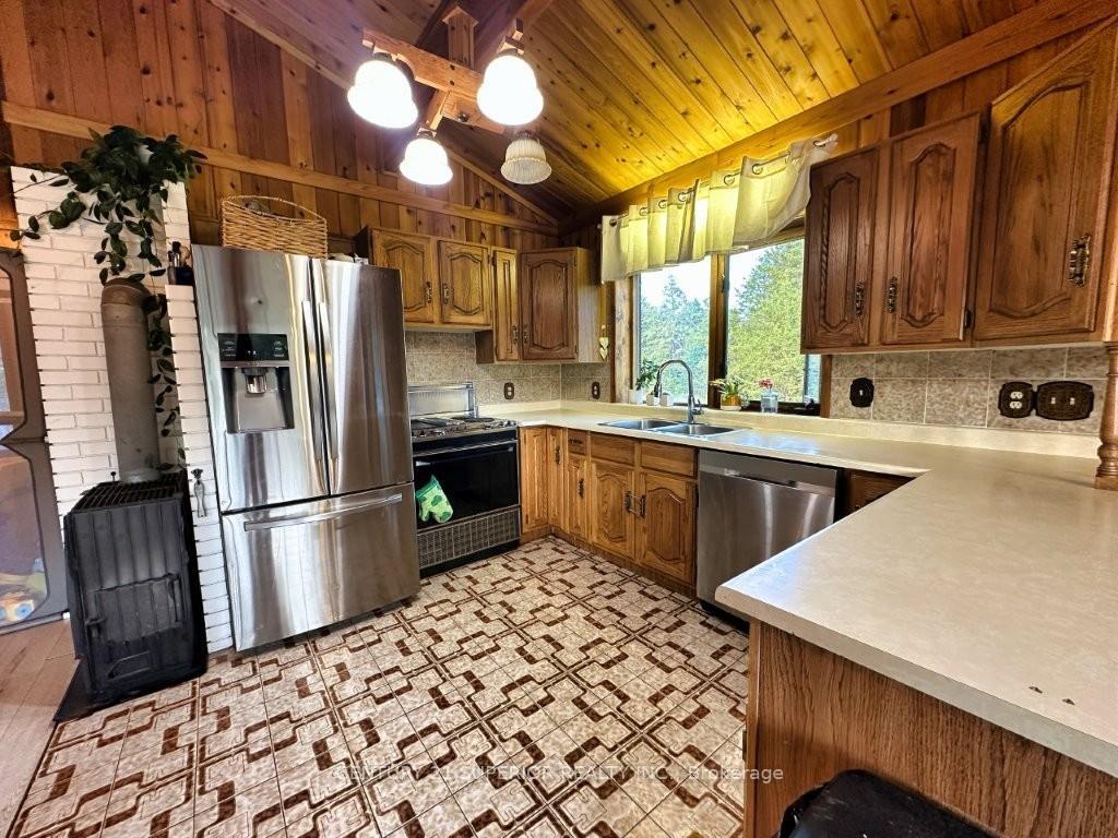 Photo 32 of 522 Hill Road N, Thunder Bay Remote Area, Ware — HOMEH