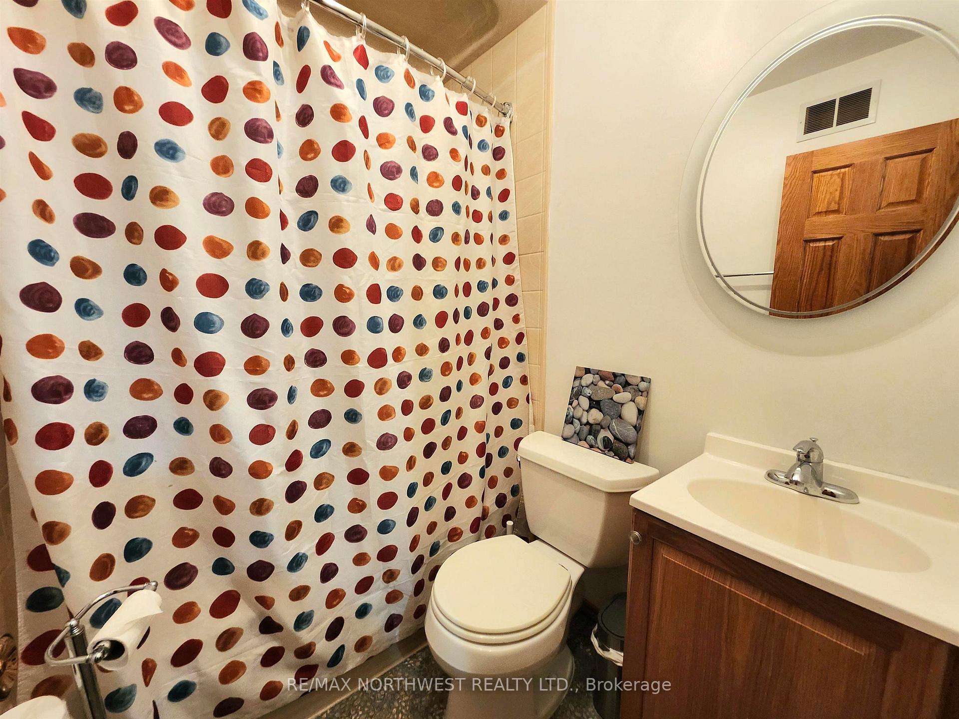 Photo 17 of 504 Front Street, Kenora, Keewatin — HOMEH