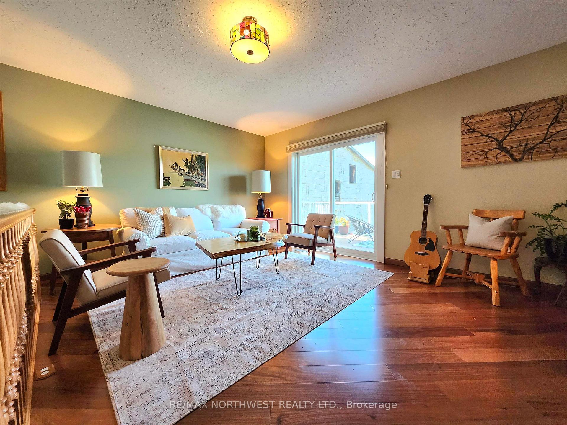 Photo 24 of 504 Front Street, Kenora, Keewatin — HOMEH