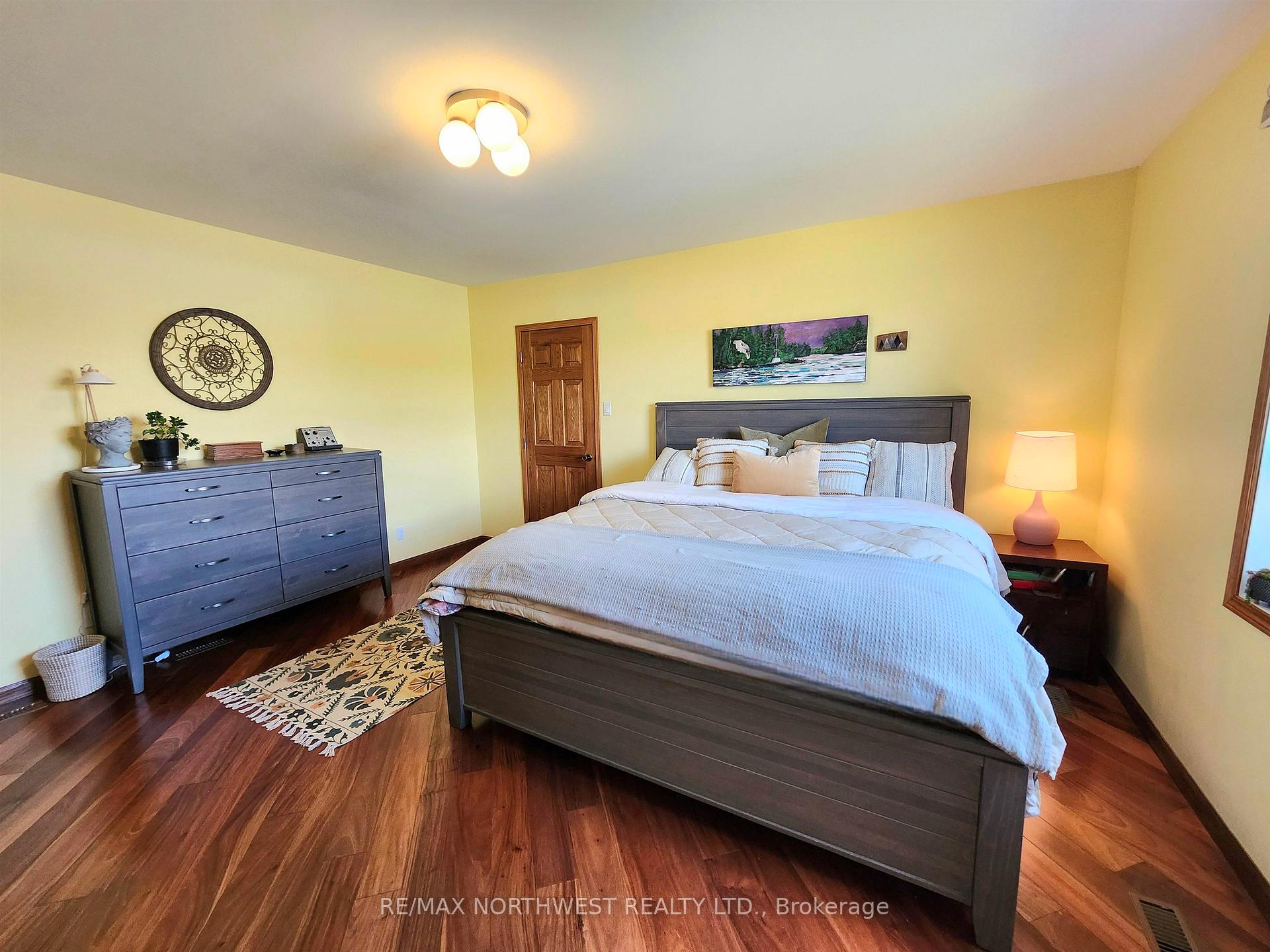 Photo 30 of 504 Front Street, Kenora, Keewatin — HOMEH
