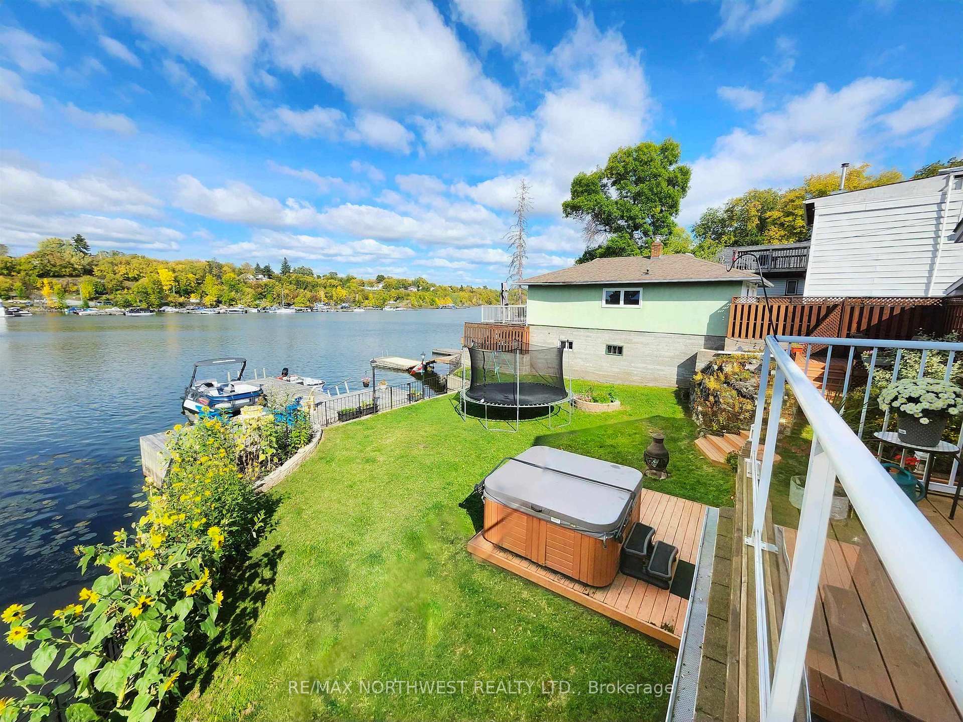 Photo 41 of 504 Front Street, Kenora, Keewatin — HOMEH