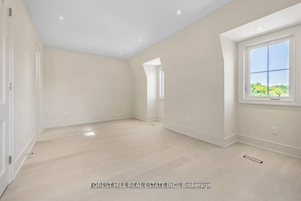 Photo 28 of 115 Dewbourne Avenue, Toronto, Humewood-Cedarvale — HOMEH