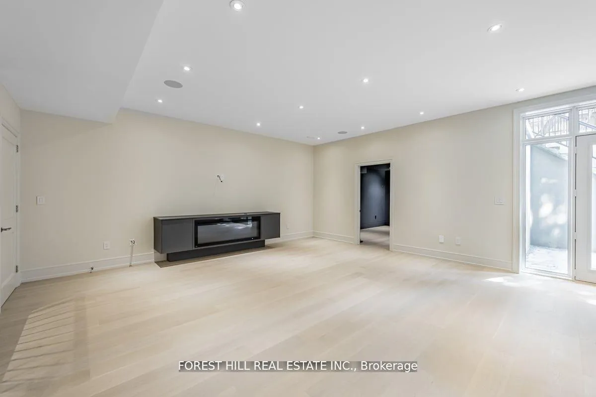Photo 32 of 115 Dewbourne Avenue, Toronto, Humewood-Cedarvale — HOMEH