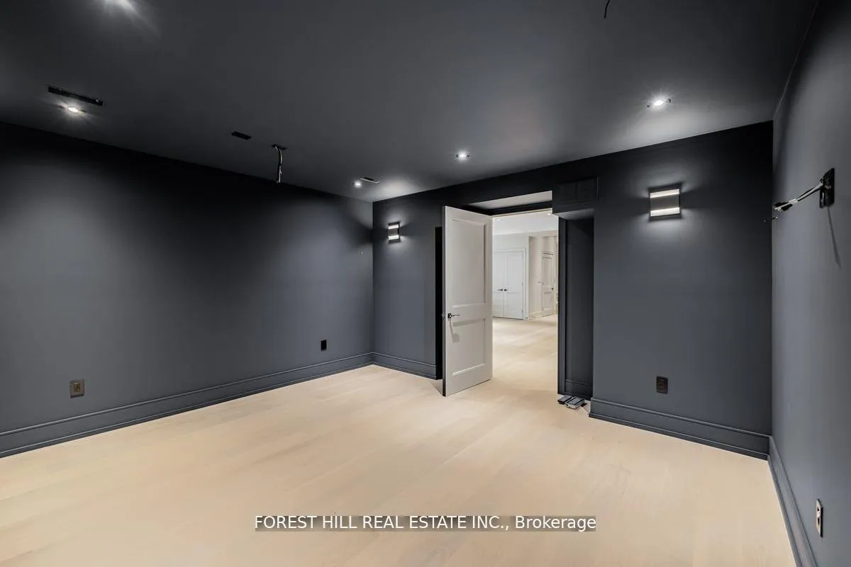 Photo 34 of 115 Dewbourne Avenue, Toronto, Humewood-Cedarvale — HOMEH