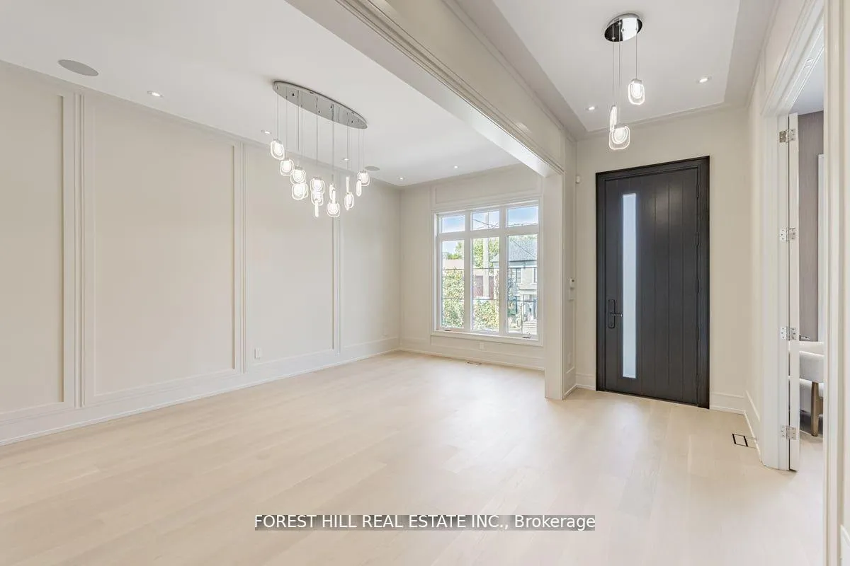 Photo 38 of 115 Dewbourne Avenue, Toronto, Humewood-Cedarvale — HOMEH