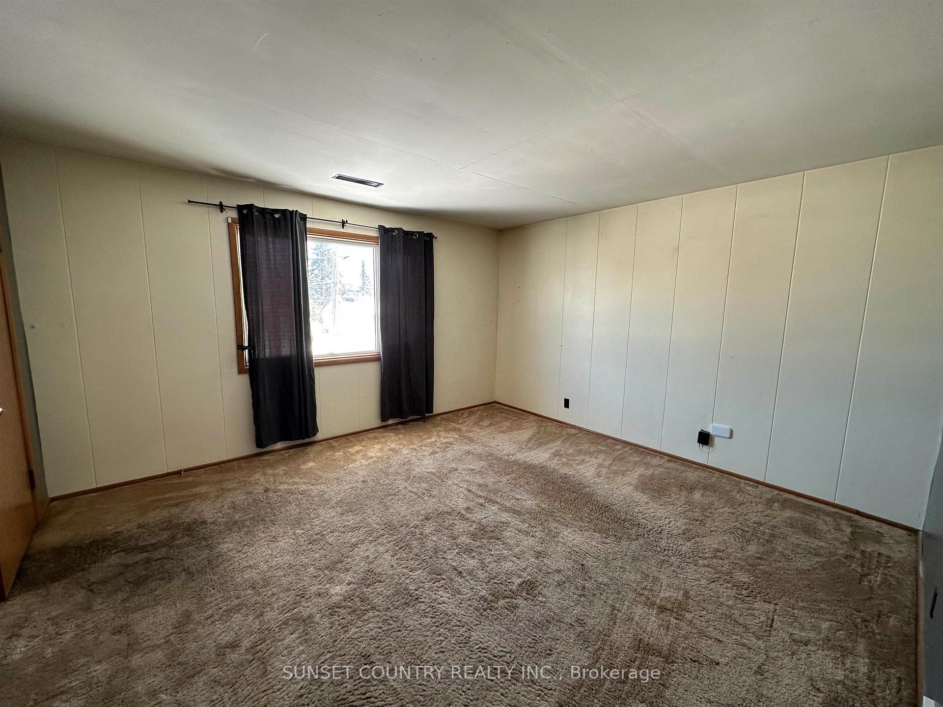 Photo 10 of 230 Pitt Avenue, Dryden, Milestone — HOMEH