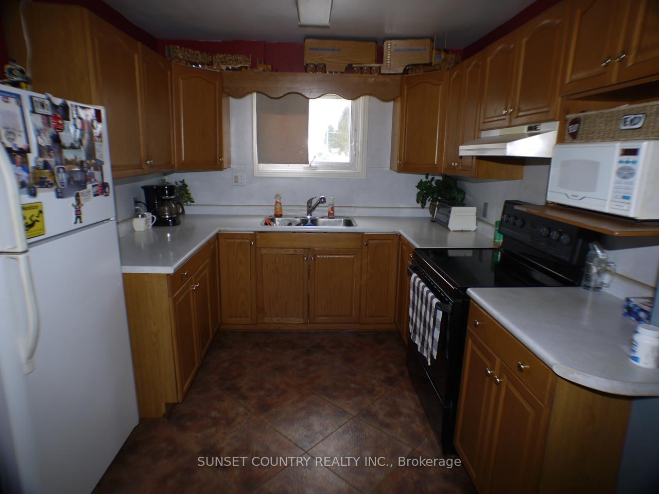 Photo 16 of 230 Pitt Avenue, Dryden, Milestone — HOMEH