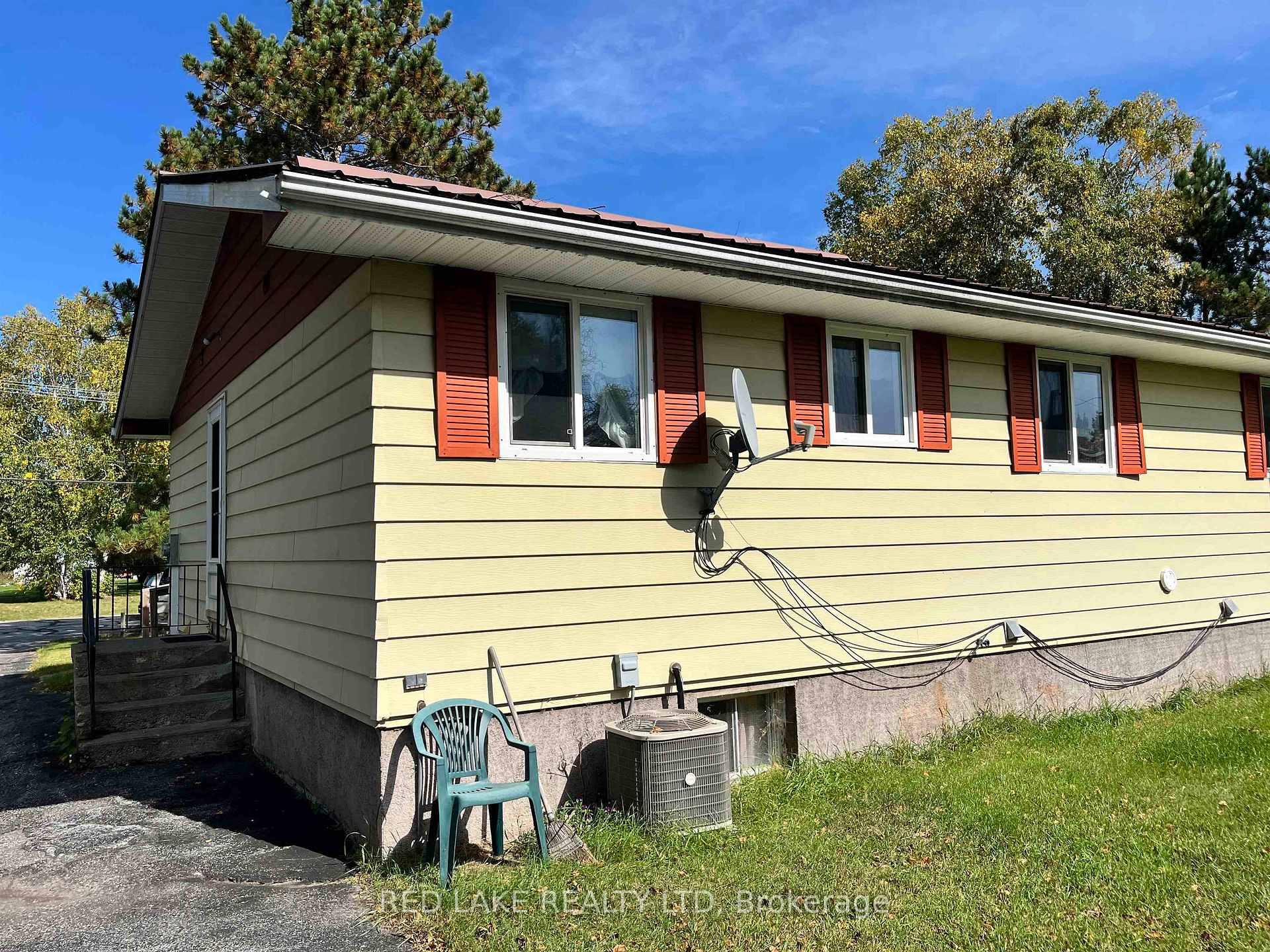 Photo 4 of 27 Balsam Avenue, Ear Falls — HOMEH