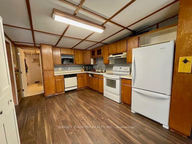 Photo 2 of 27 Pine Crescent, Dryden, Government Road — HOMEH