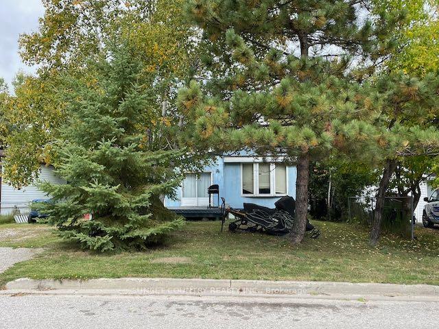 Photo 17 of 27 Pine Crescent, Dryden, Government Road — HOMEH