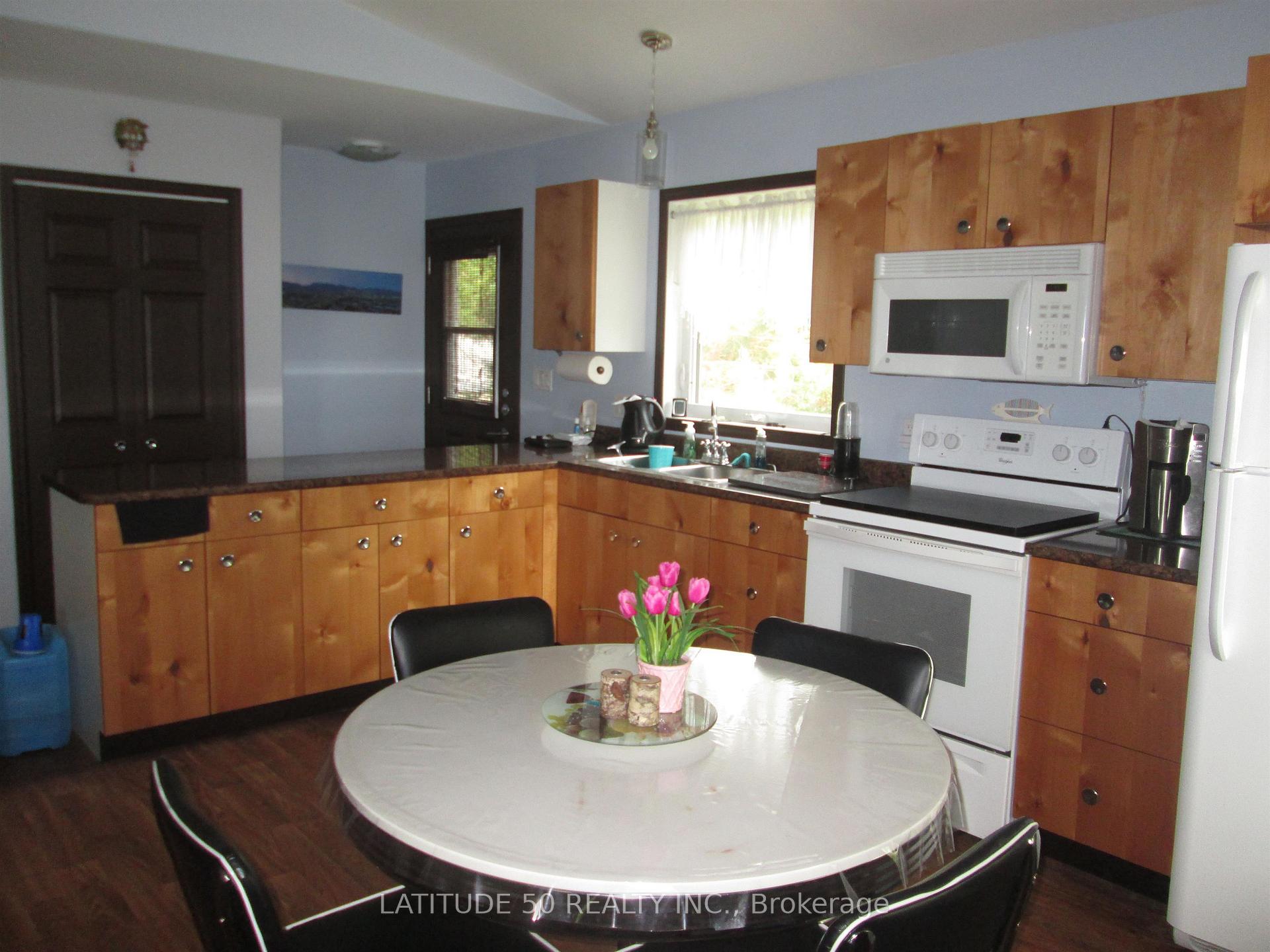 Photo 5 of 28 Parker Lane, Ignace — HOMEH