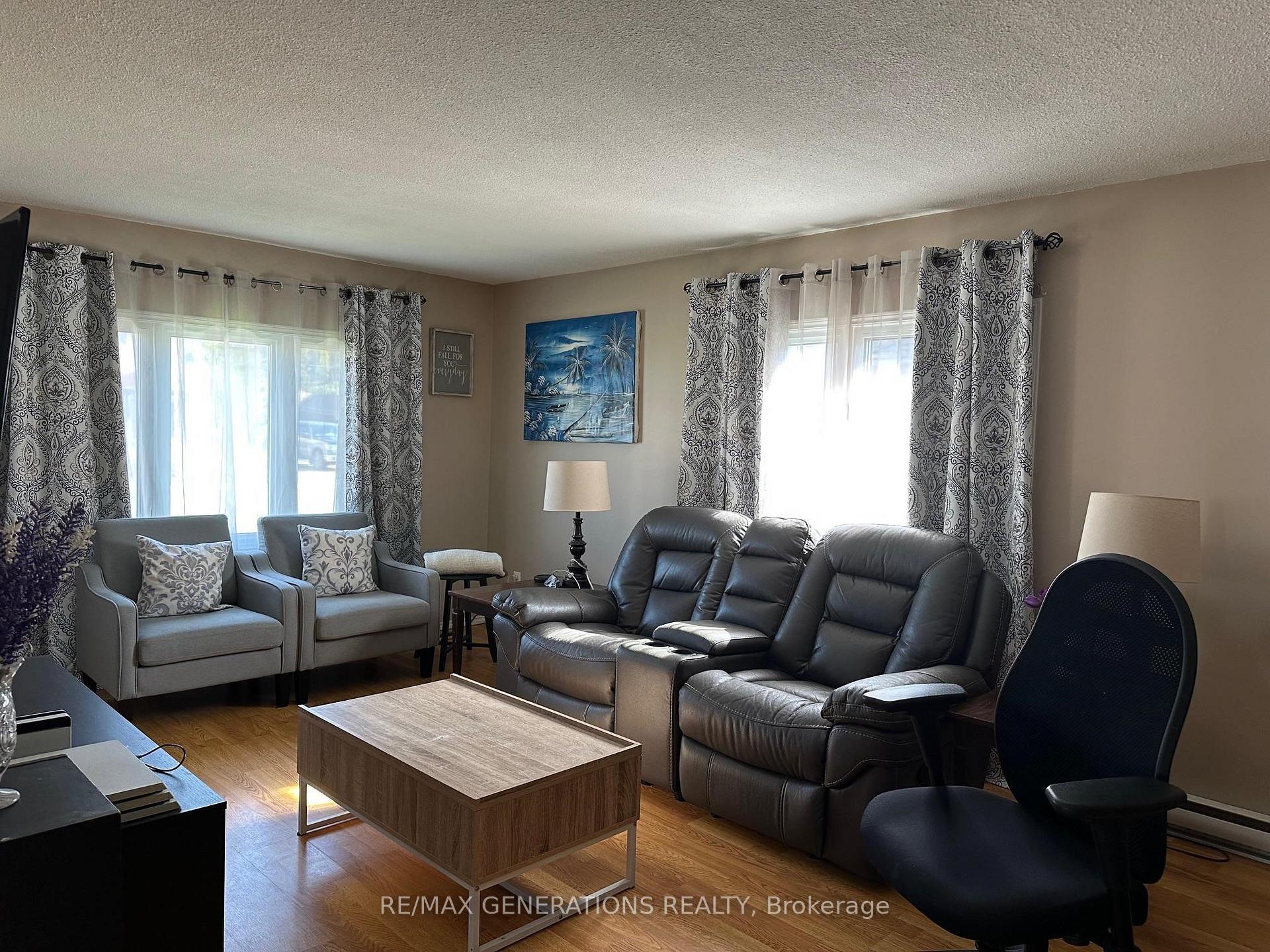 Photo 2 of 208 Ontario Street, Schreiber — HOMEH