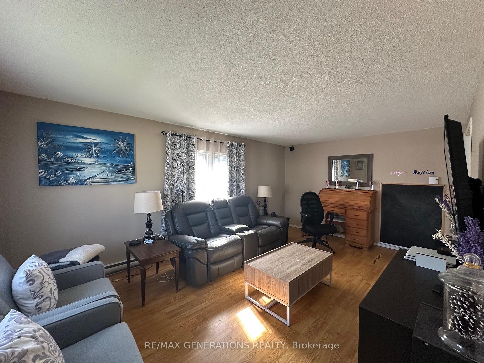 Photo 4 of 208 Ontario Street, Schreiber — HOMEH