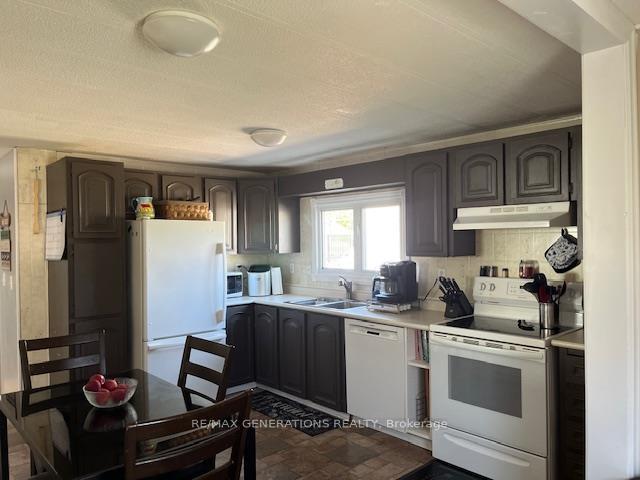 Photo 5 of 208 Ontario Street, Schreiber — HOMEH