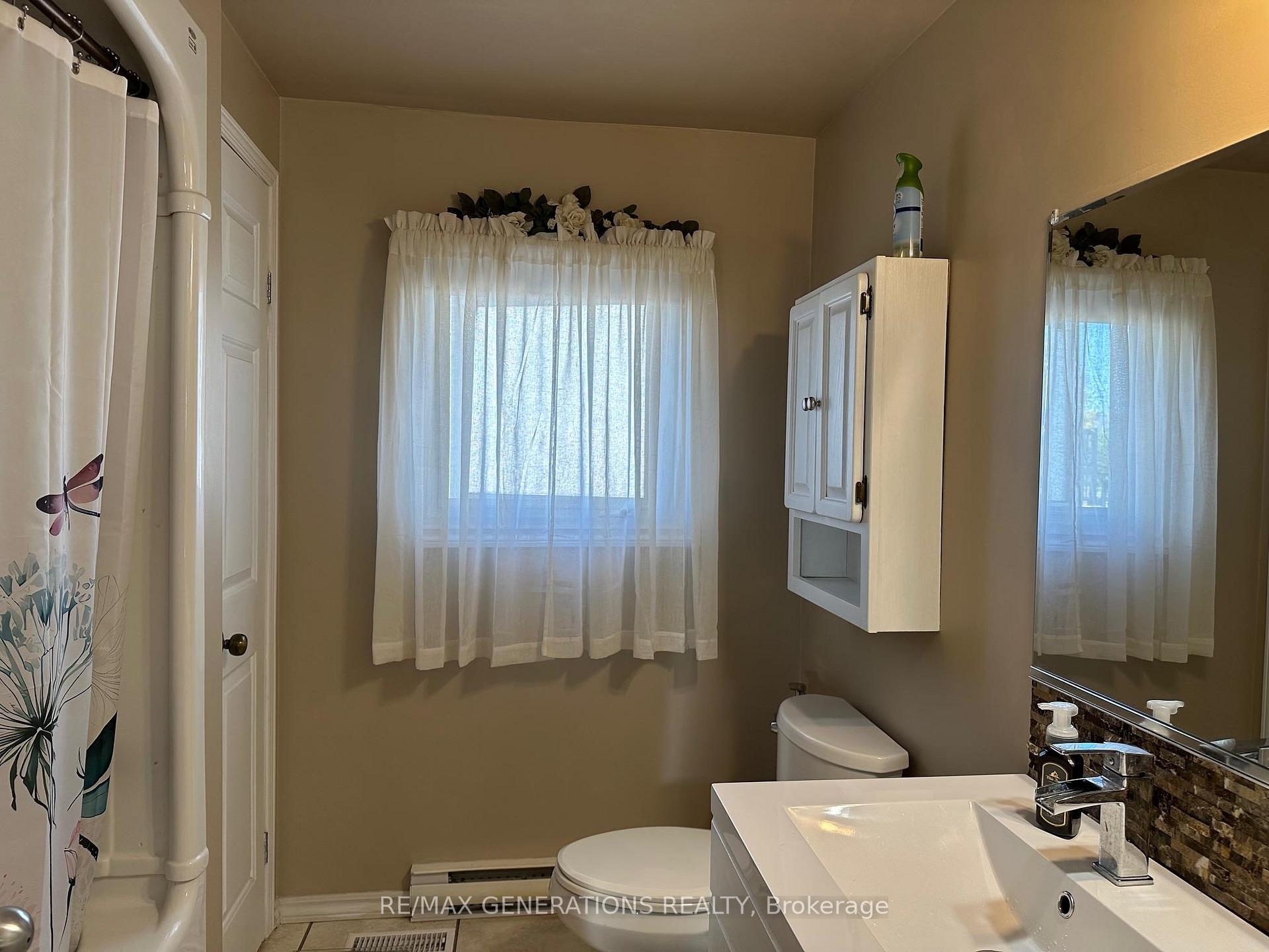Photo 18 of 208 Ontario Street, Schreiber — HOMEH