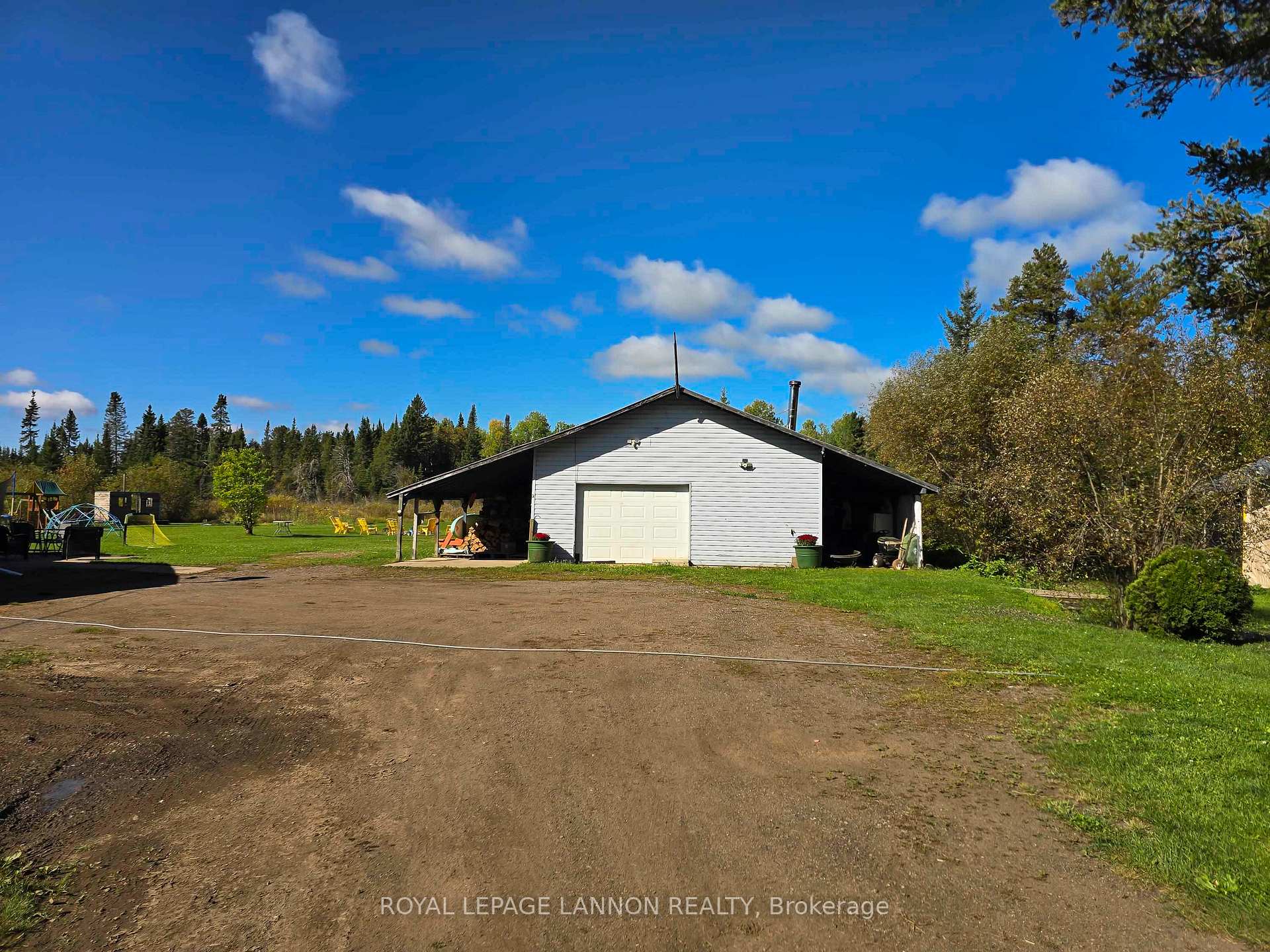 Photo 40 of 321 Hwy 597, Neebing, Pearson — HOMEH