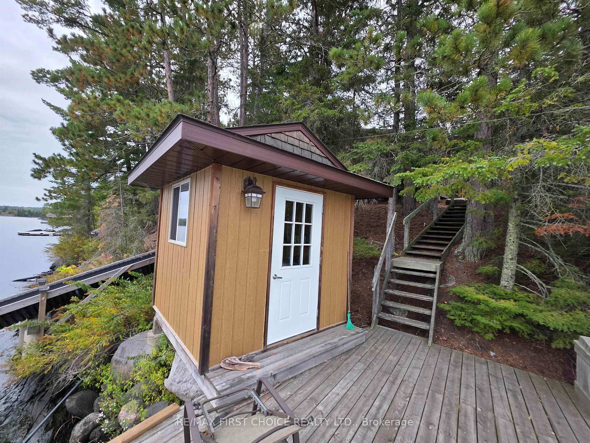 Photo 10 of 268 Goldcreek Trail, Kenora Remote Area, Lake of the Woods North — HOMEH