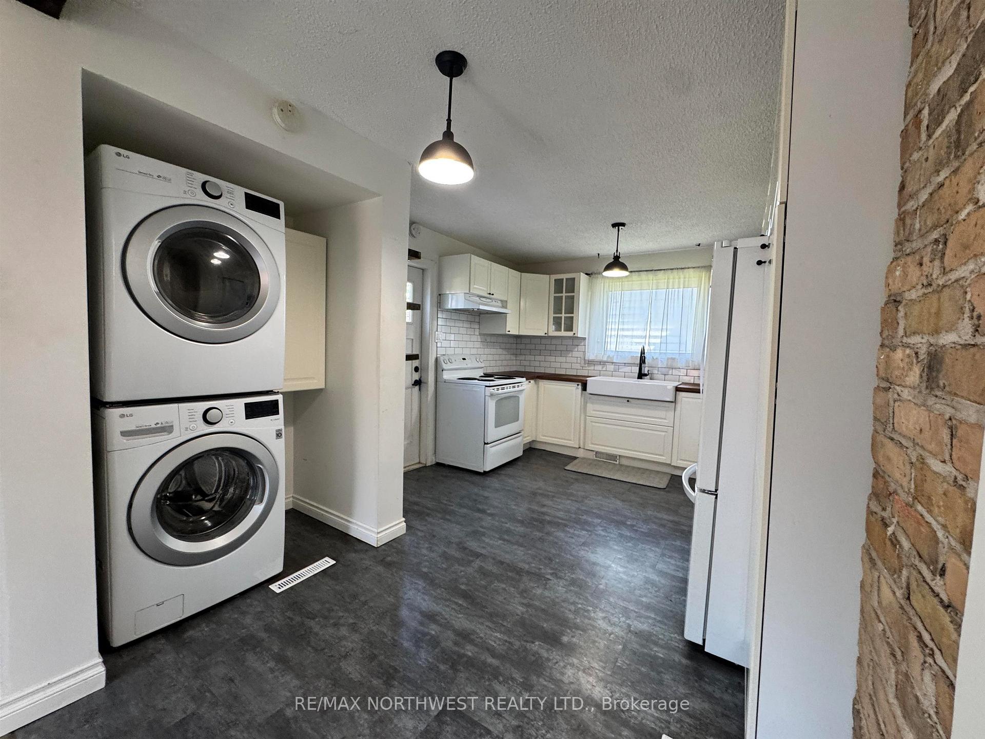 Photo 7 of 514 First Street South, Kenora, Central — HOMEH