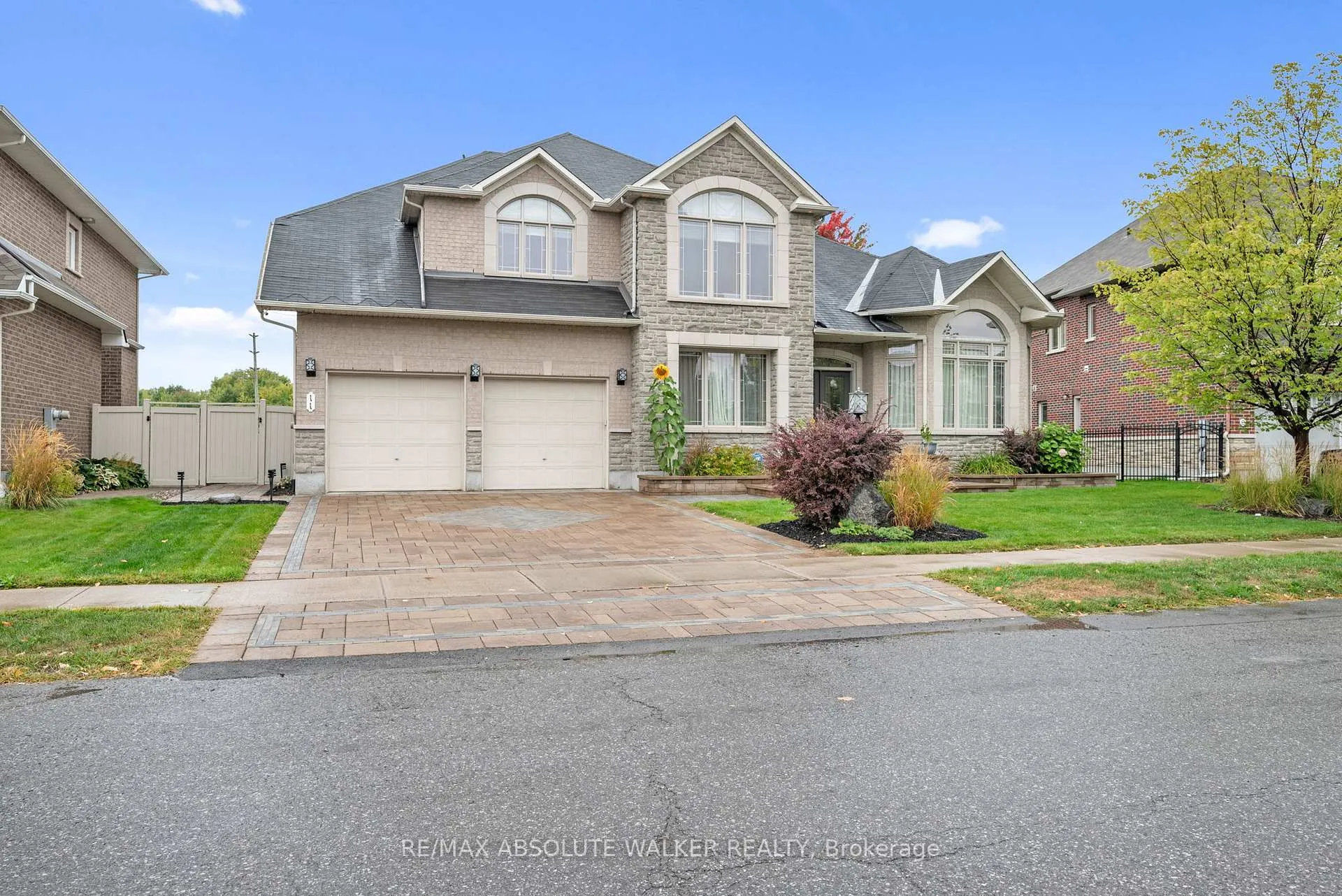 Front of 11 Tradewinds Drive