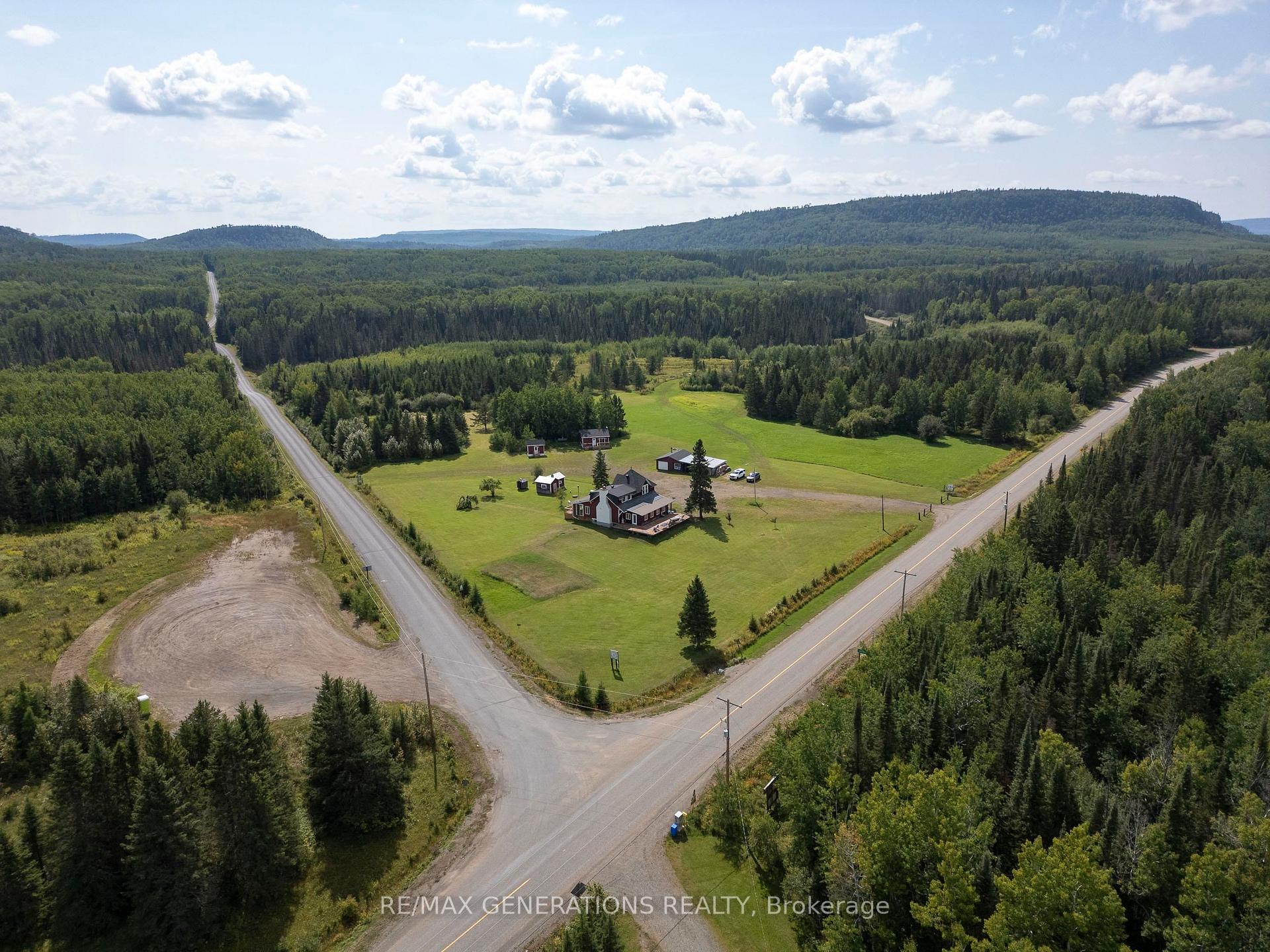 Photo 50 of 3065 Hwy 588, Thunder Bay Remote Area, Strange — HOMEH