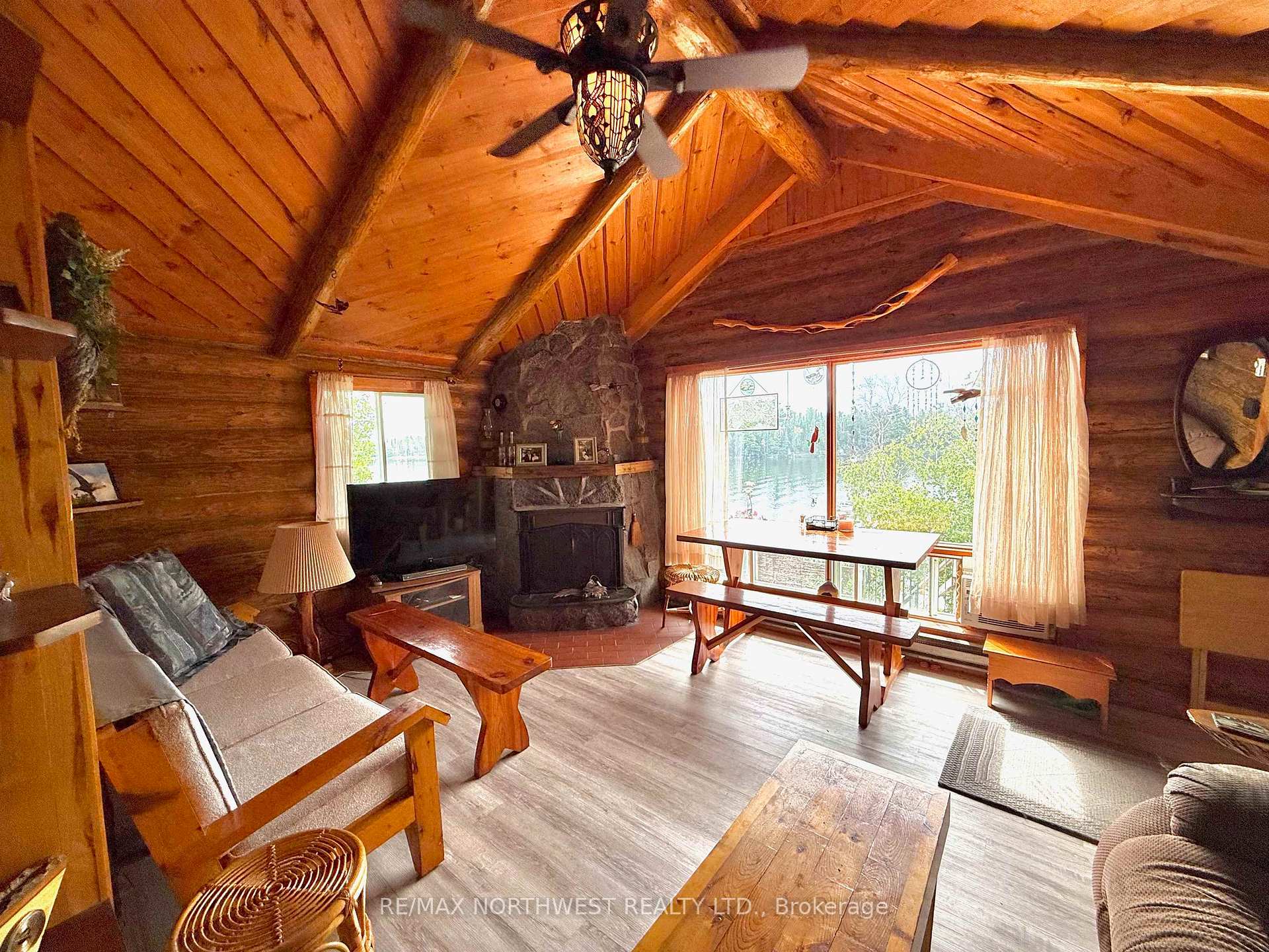 Photo 4 of 979 Storm Bay Road, Kenora Remote Area, Lake of the Woods North — HOMEH