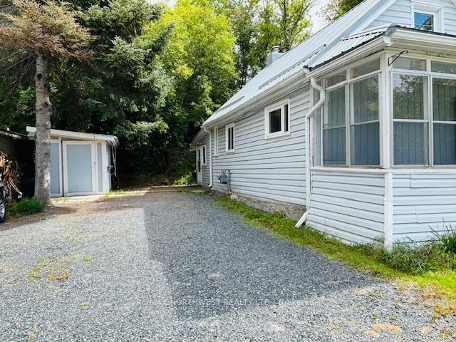Photo 4 of 215 Matheson St N, Kenora, North End — HOMEH