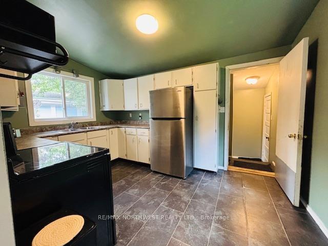 Photo 10 of 215 Matheson St N, Kenora, North End — HOMEH